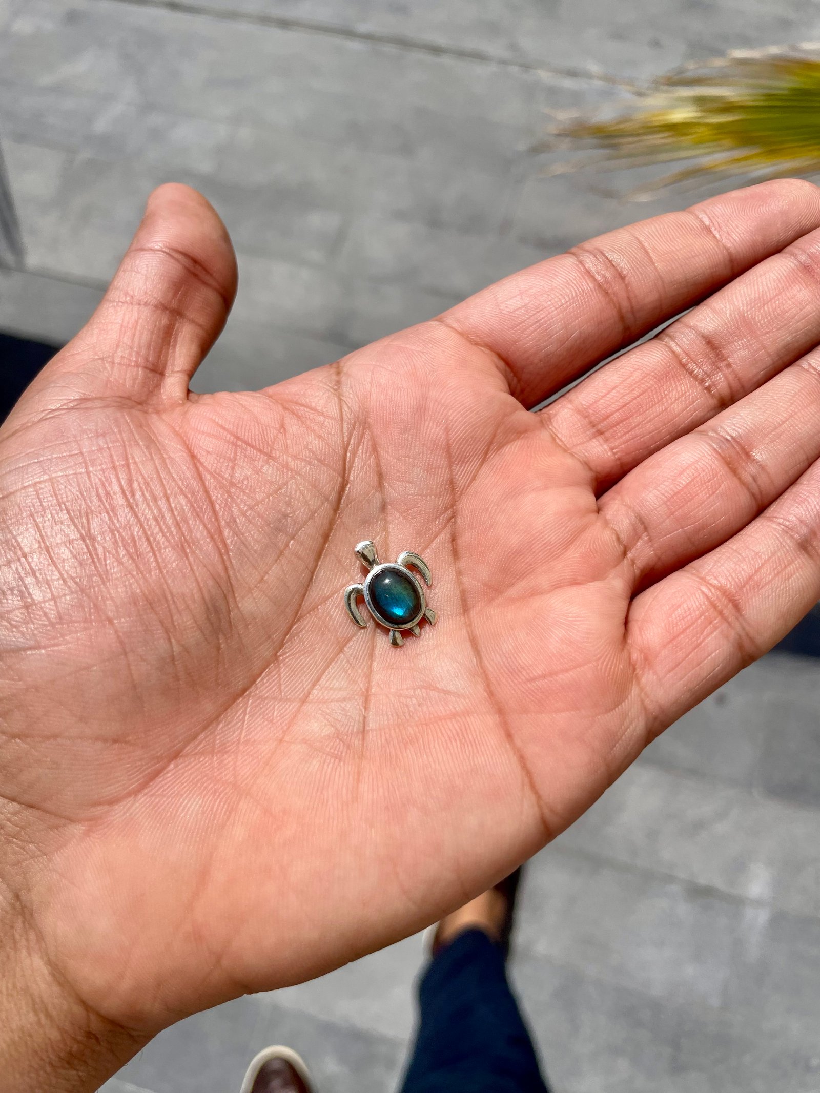 Labradorite mini Turtle  - Image 1