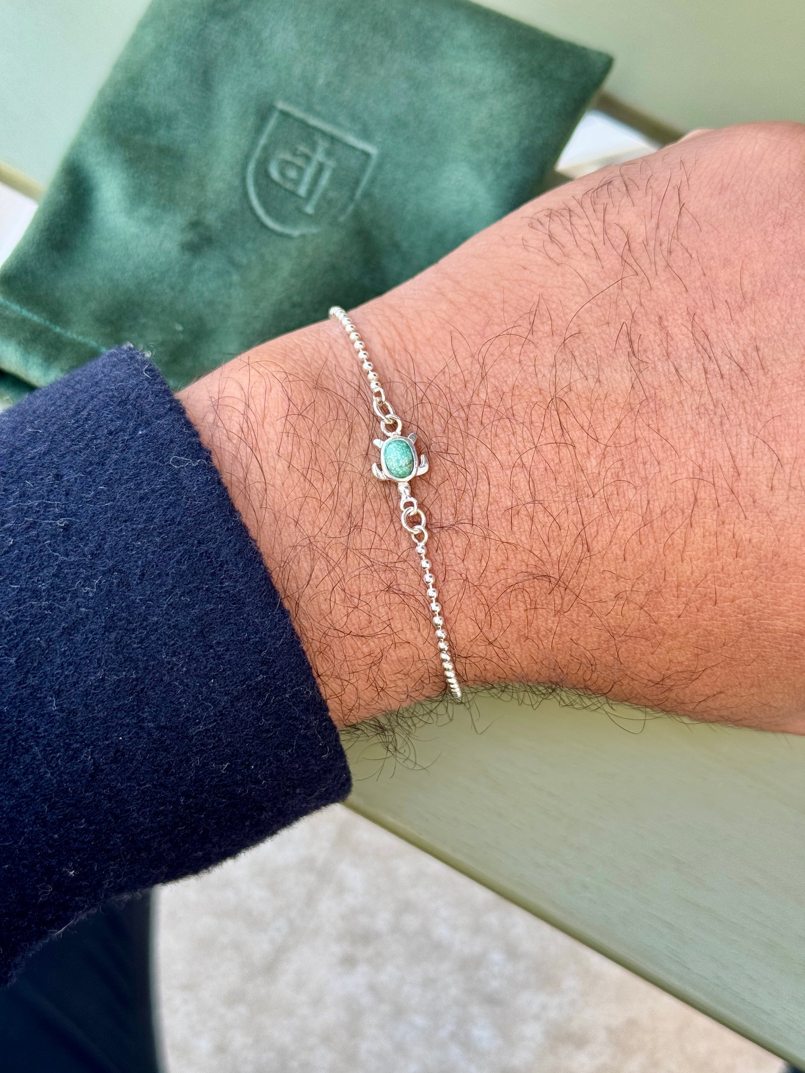 Light Turquoise Turtle Bracelet - صورة 1