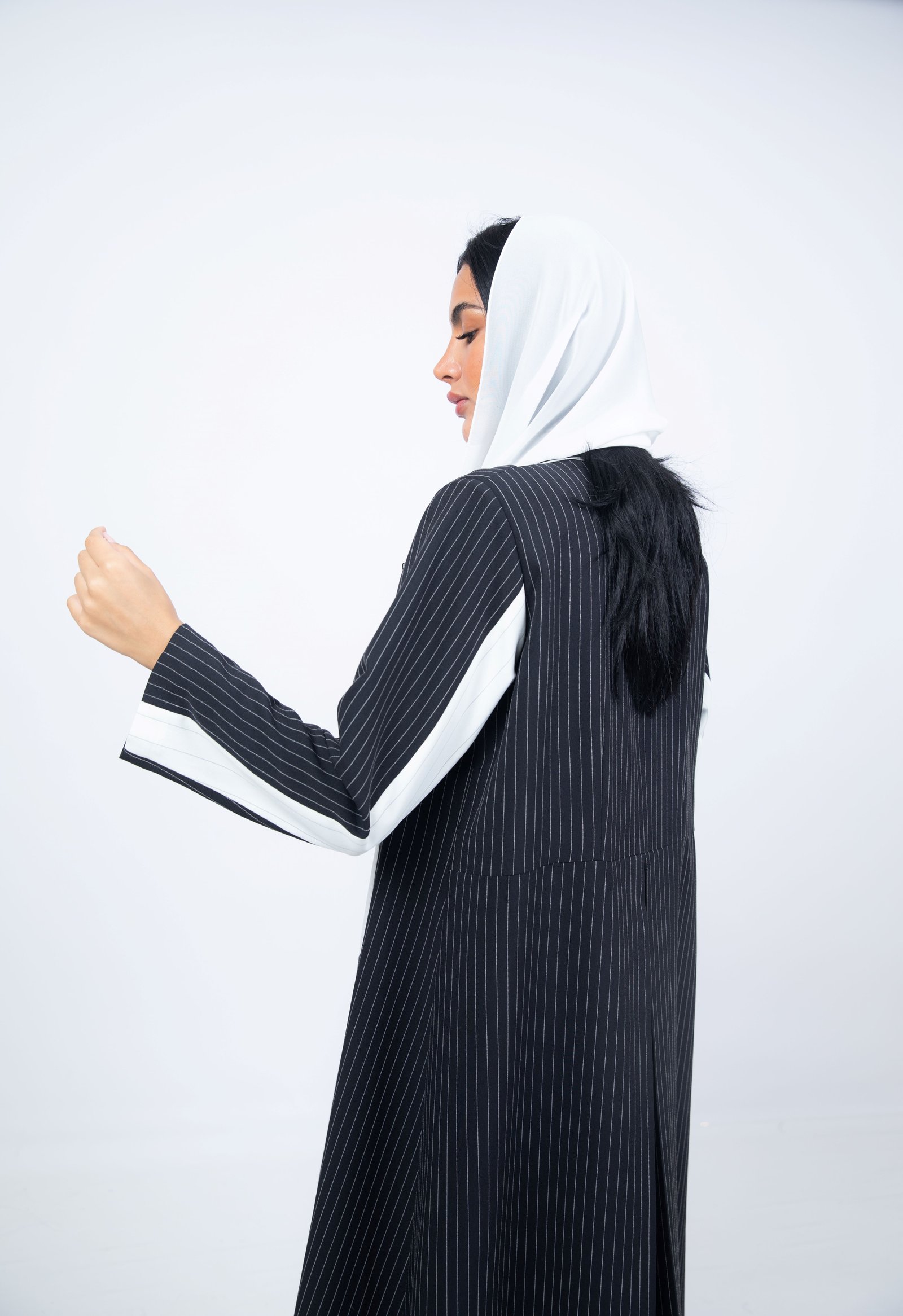 عباية كتان مبطنة بقصة A-Line الواسعة - صورة 2
