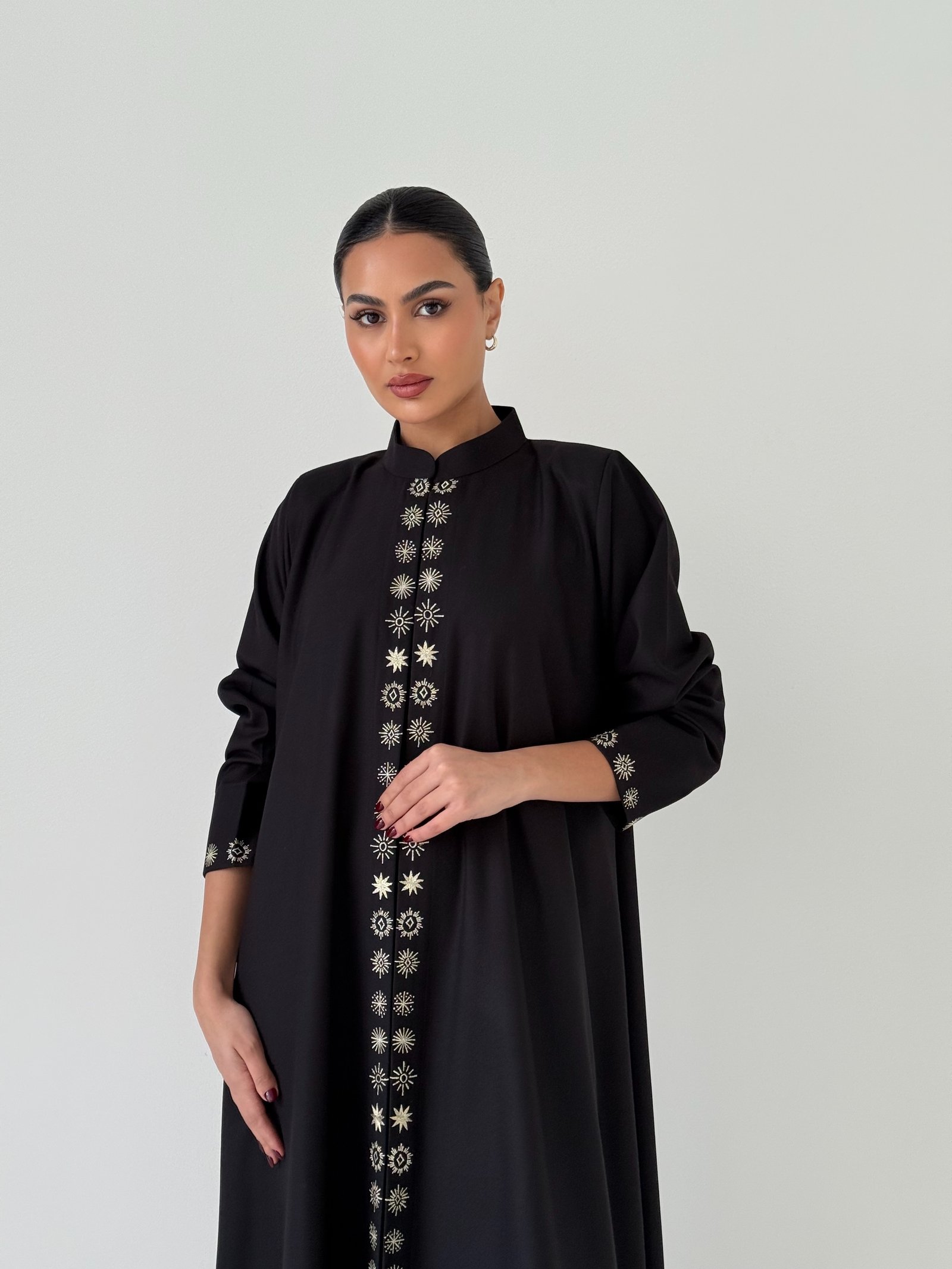 Gold Embroidered Wool Wide Abaya - Image 3