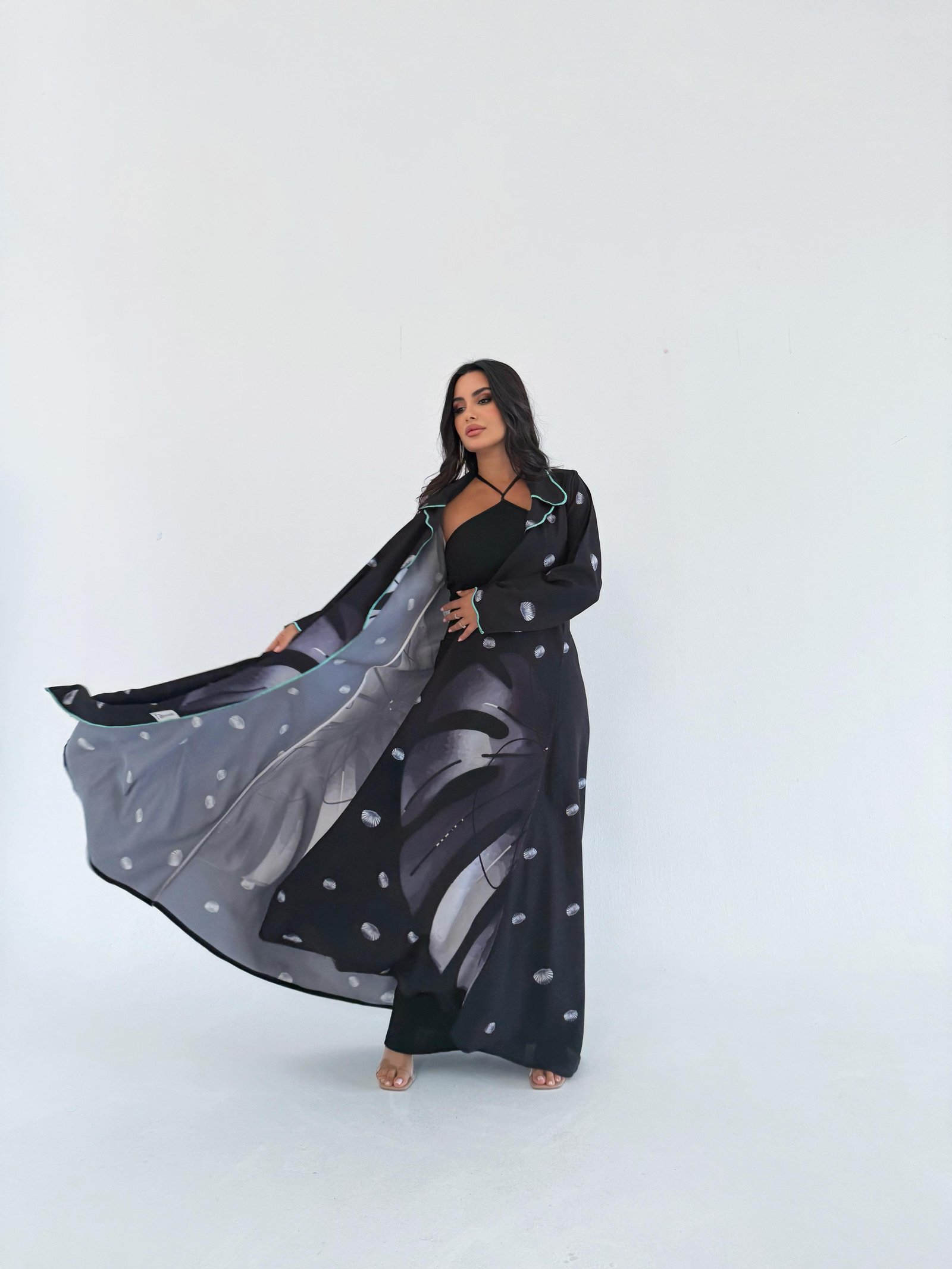 Exclusive Lightweight Crepe Abaya with Shell Pattern - Image 5