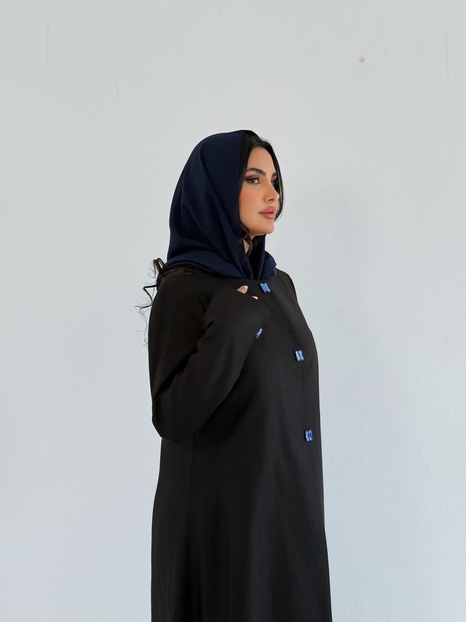 Formal Indian Linen Closed Abaya - Image 4