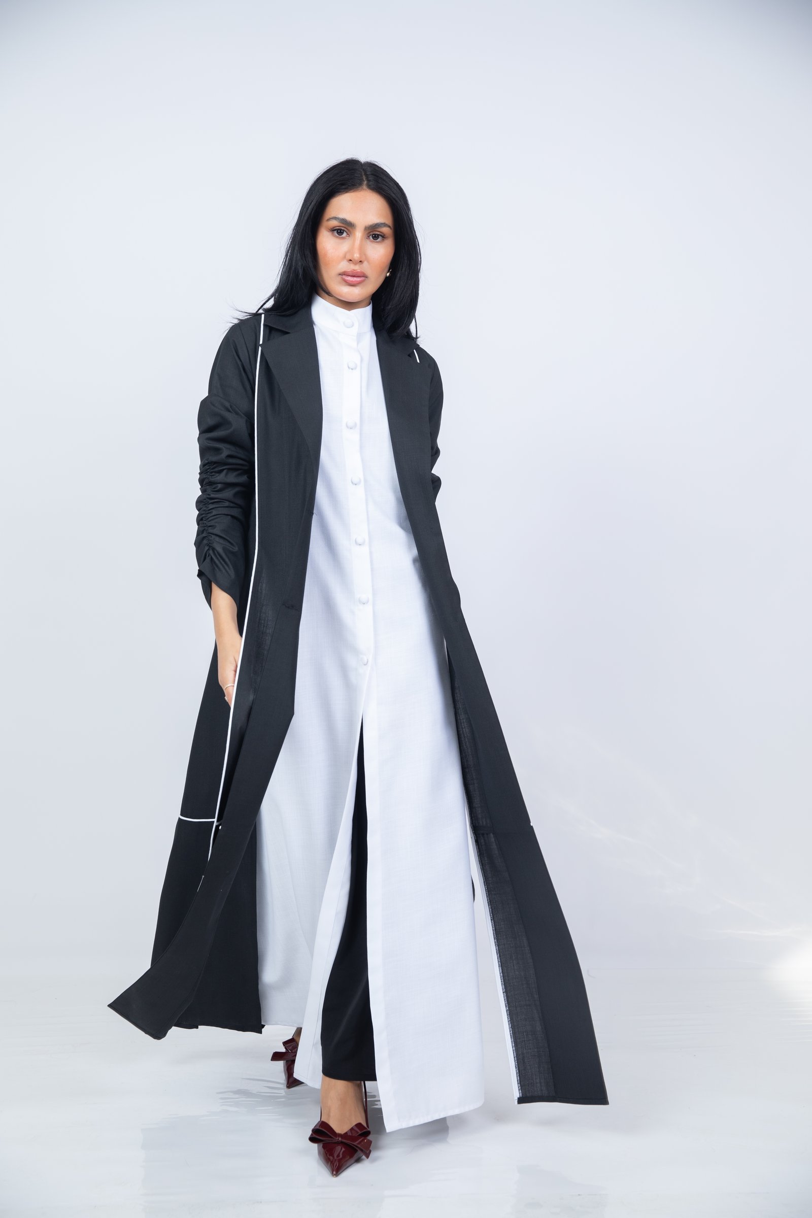 Elegant Premium Crepe Abaya - Image 8