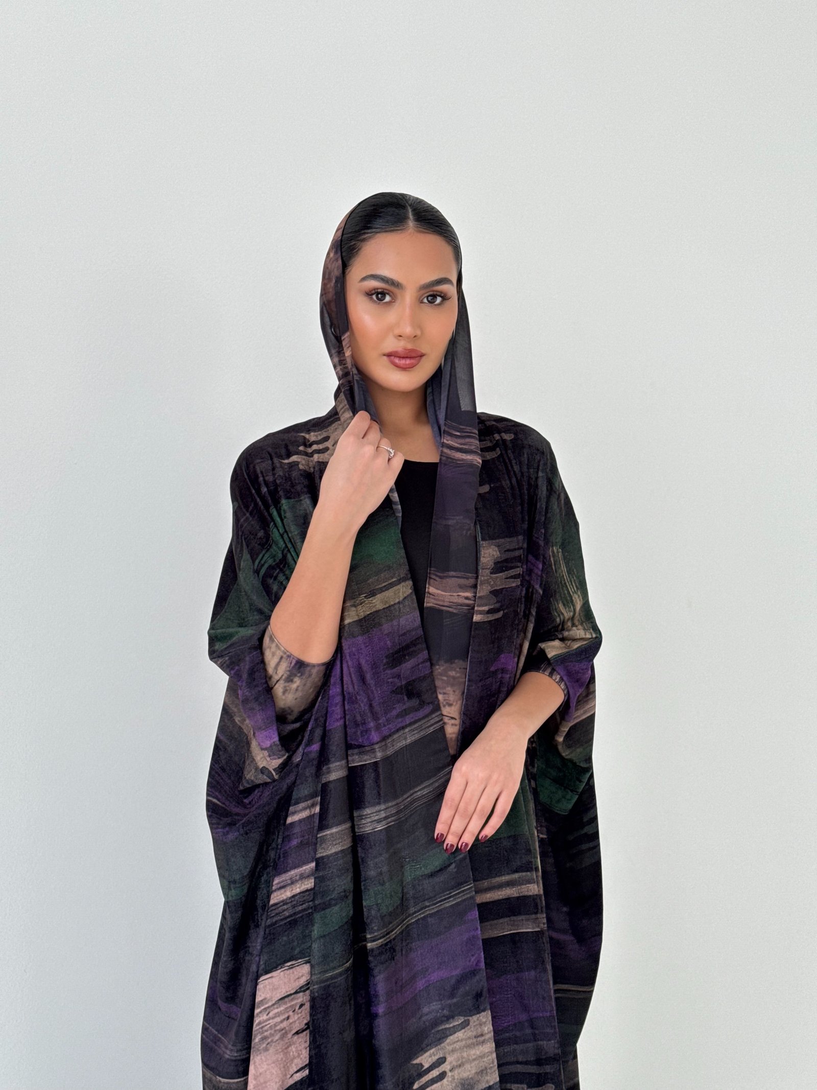 Printed Velvet Bisht Abaya with Matching Shawl - Image 1