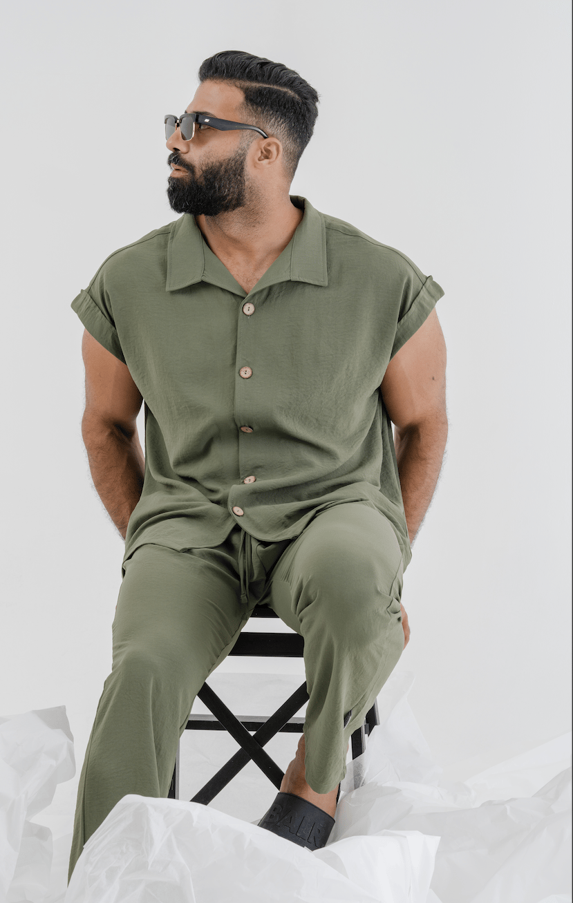 Dark green shirt linen - Image 1