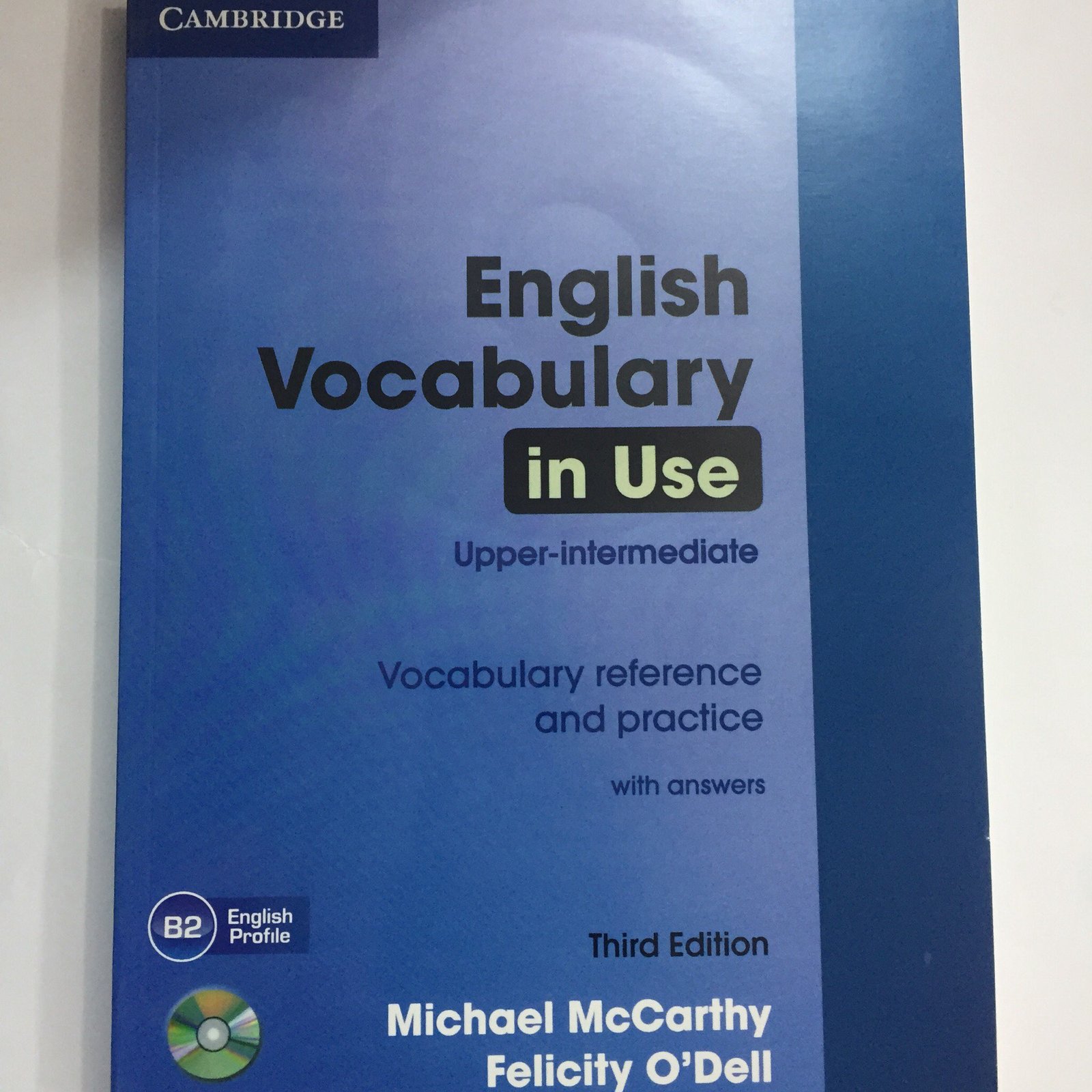 english vocabulary in used upper inter:3ed edi - صورة 1