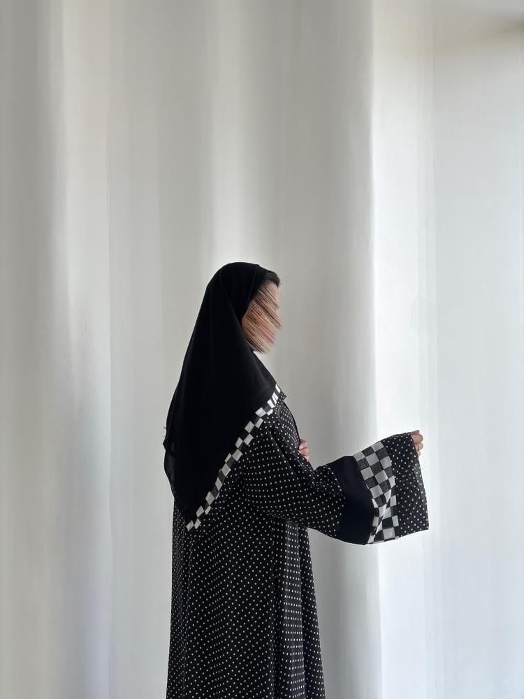 Polka dots - صورة 2