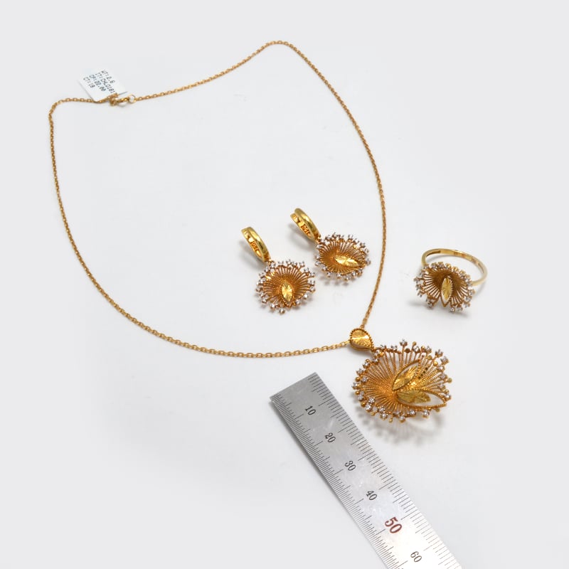 نص طقم ذهب 18 - صورة 2