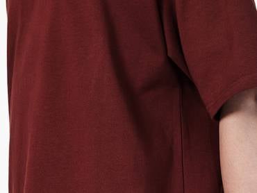 MAROON T-SHIRT - صورة 3