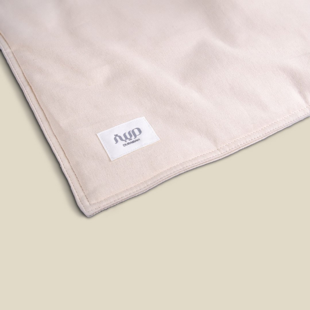 Prayer mat, Jawaher, Ruby Red - Image 4
