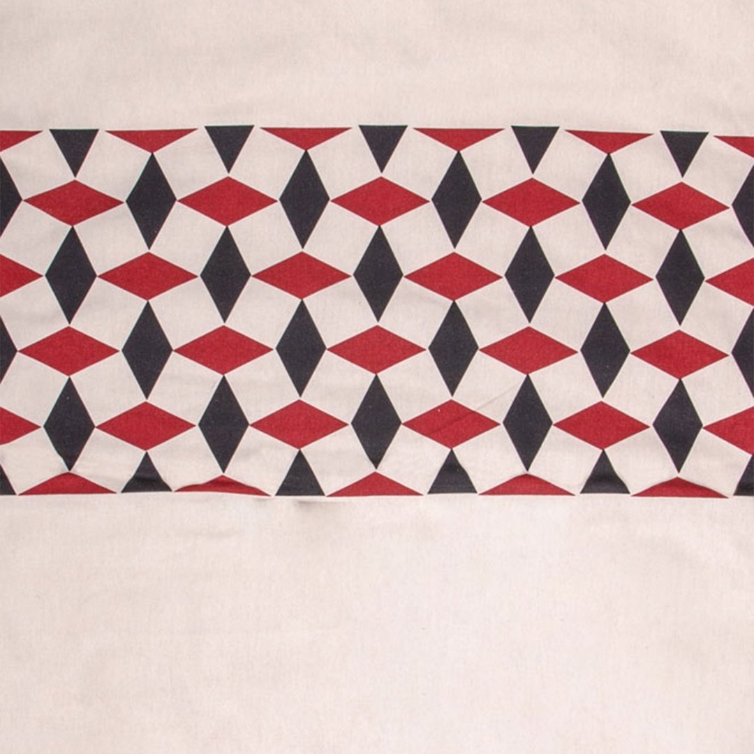Prayer mat, Jawaher, Ruby Red - Image 2