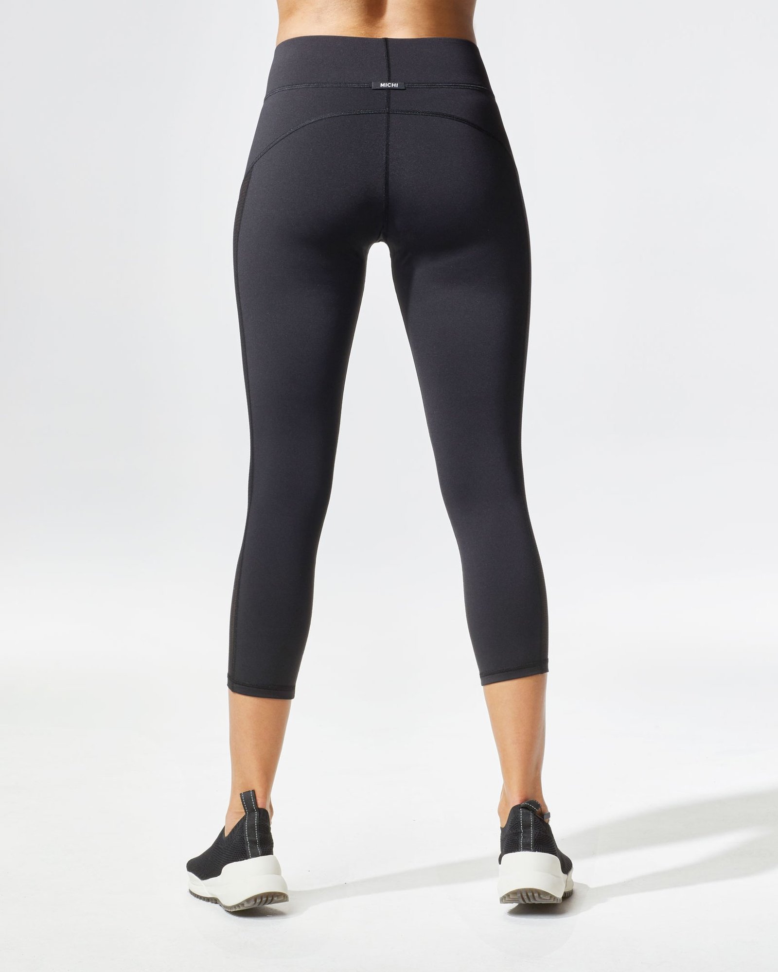 Michi - Stardust Crop Legging - صورة 6