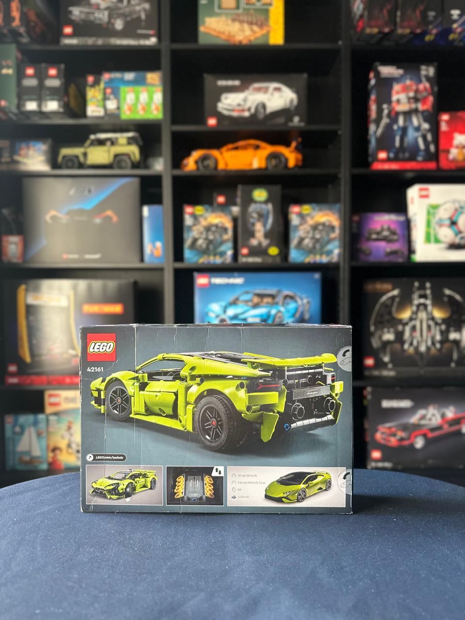 LEGO 42161 | Lamborghini Huracán Tecnica - Image 2