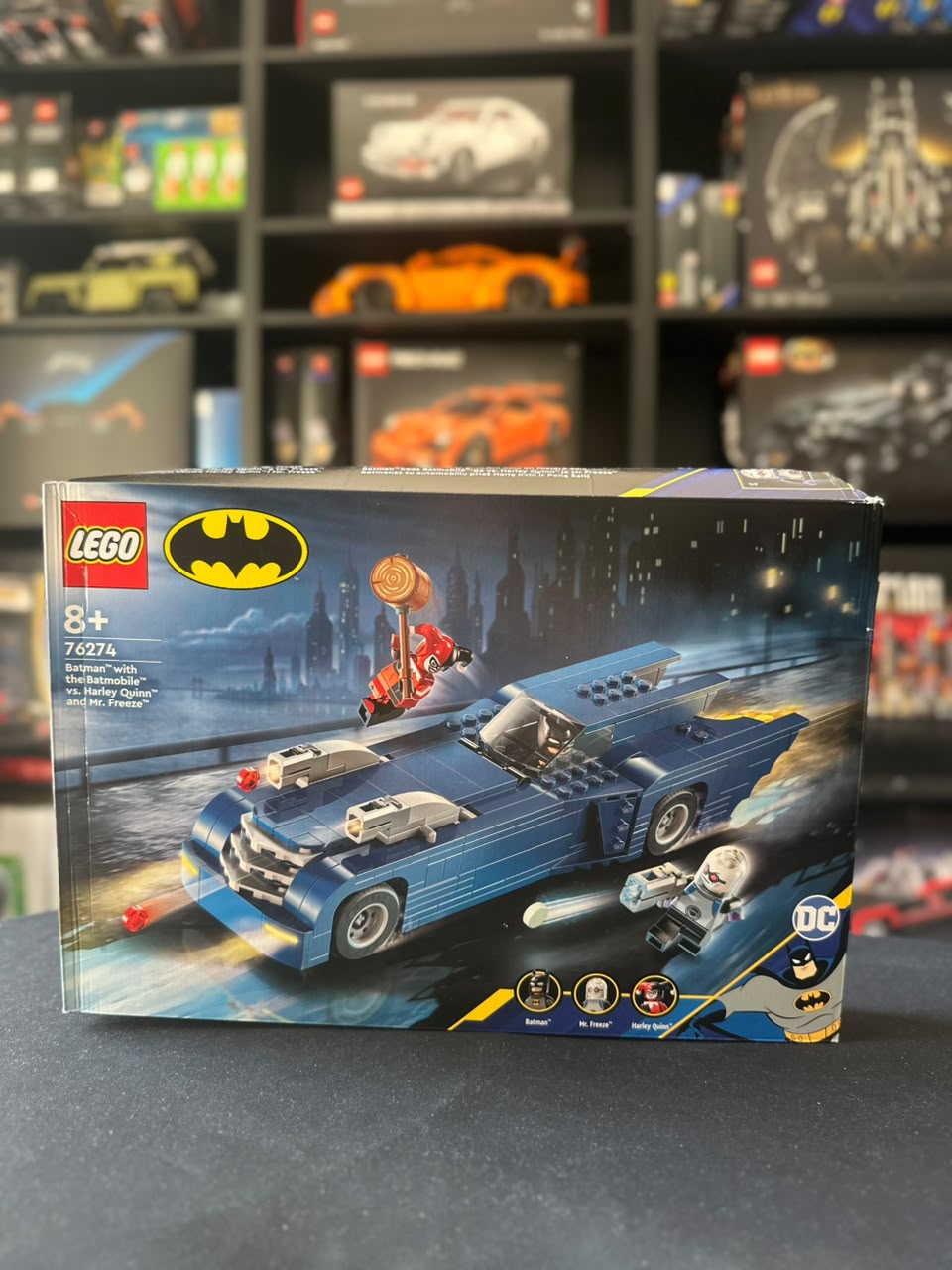 ليغو 76274 | Batman with the Batmobile vs Harley Quinn and Mr. Freeze - صورة 3