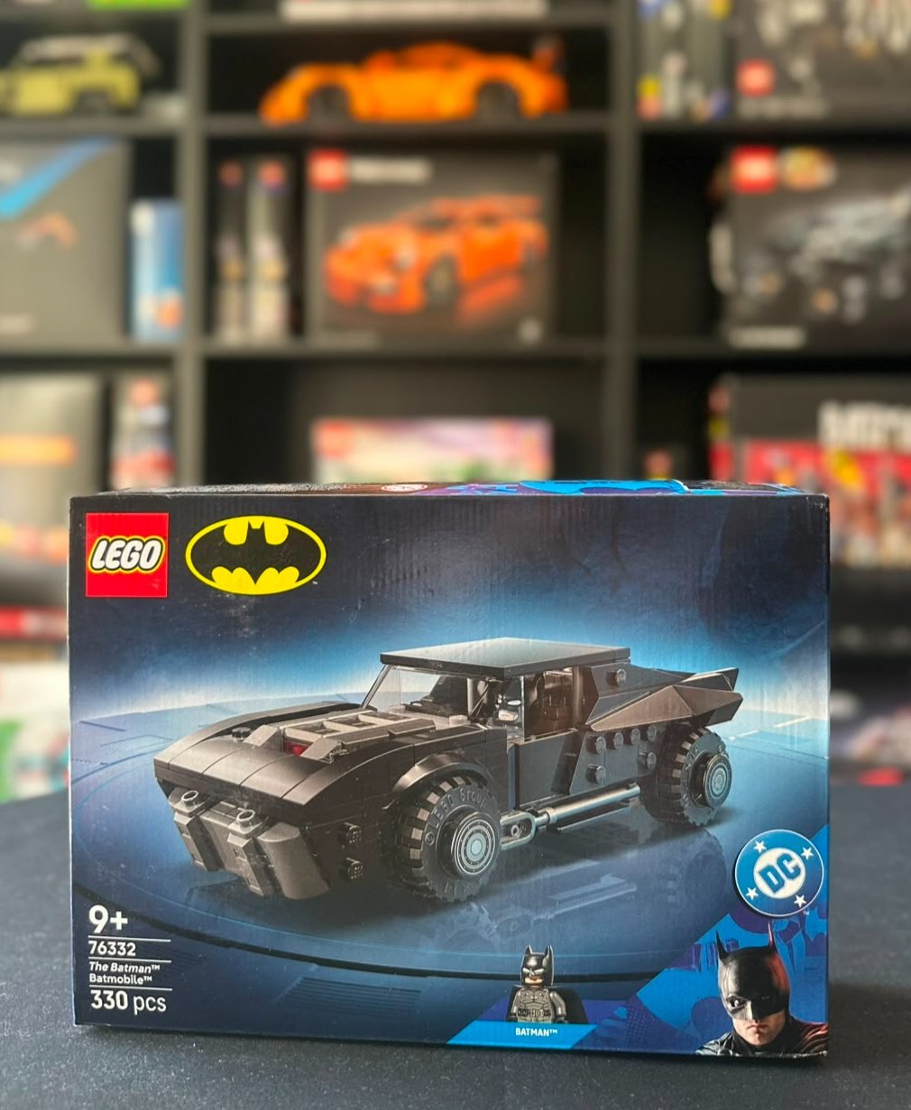 LEGO 76332 | The Batman Batmobile - Image 4