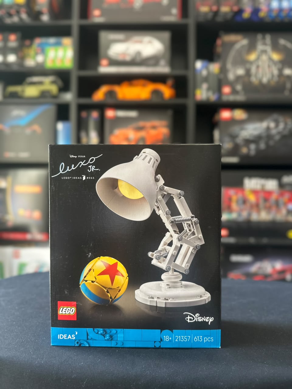 LEGO 21357 | Disney Pixar Luxo Jr. - Image 3