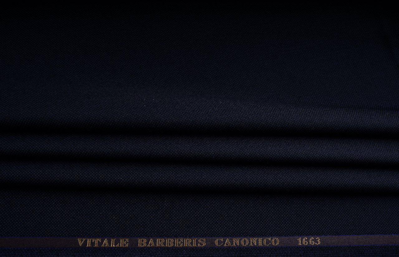 صوف إيطالي ١٠٠٪ من شركة S 110 VITALE BARBERIS Bird Eye باللون الكحلي الغامق   - صورة 1