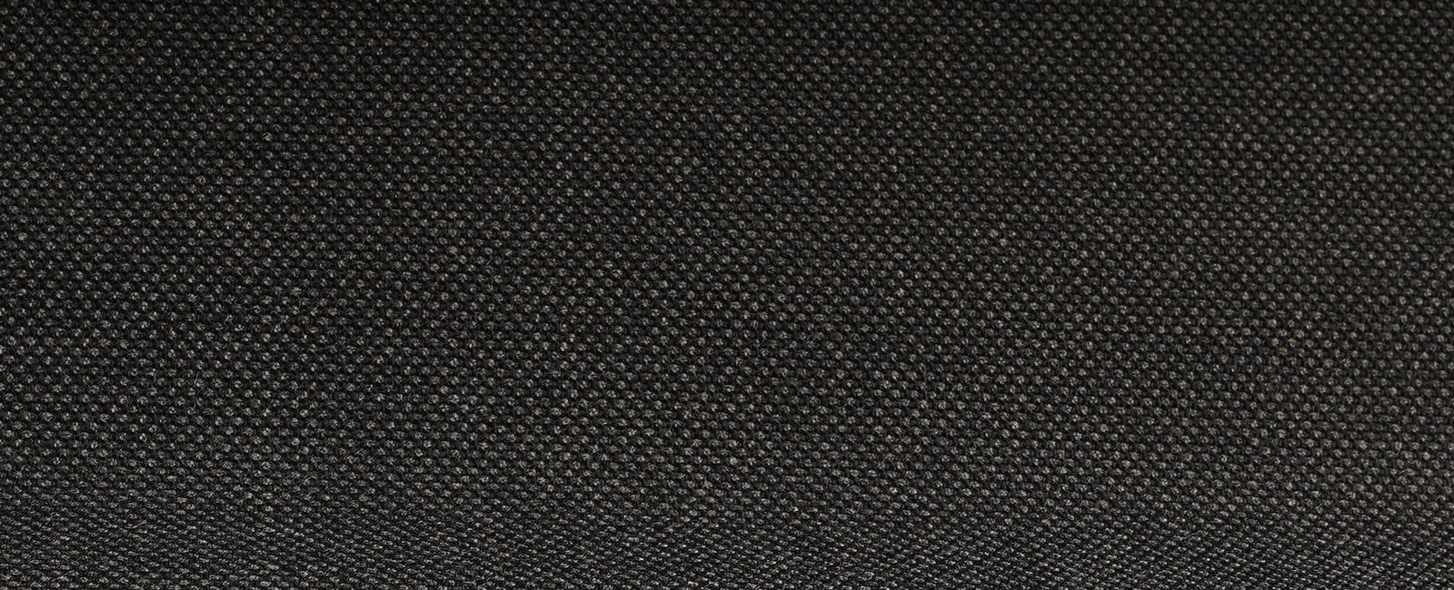 صوف إيطالي ١٠٠٪ من شركة  VITALE BARBERIS  Bird Eye S 110 باللون الرصاصي الغامق - صورة 2