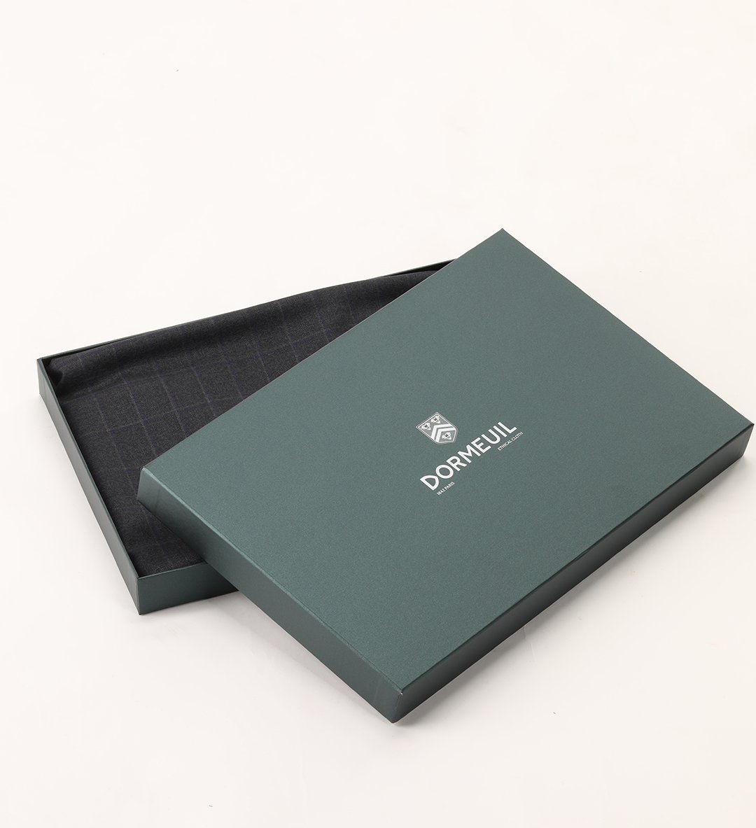 صوف 100% من شركة DORMEUIL - صورة 4
