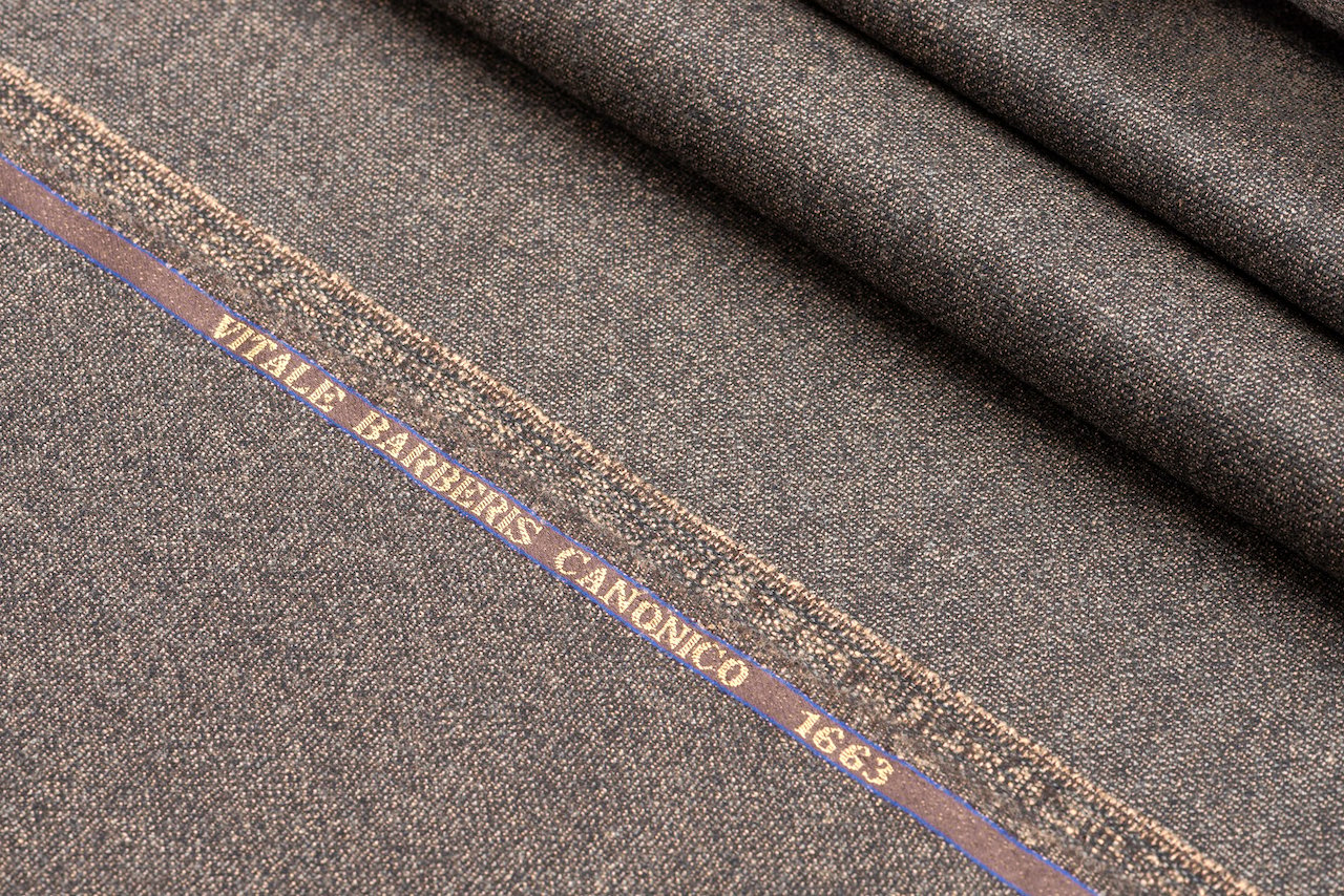 صوف إيطالي ١٠٠٪ من شركة VITALE BARBERIS باللون البني الفاتح رقم (99.1145/7) - صورة 2
