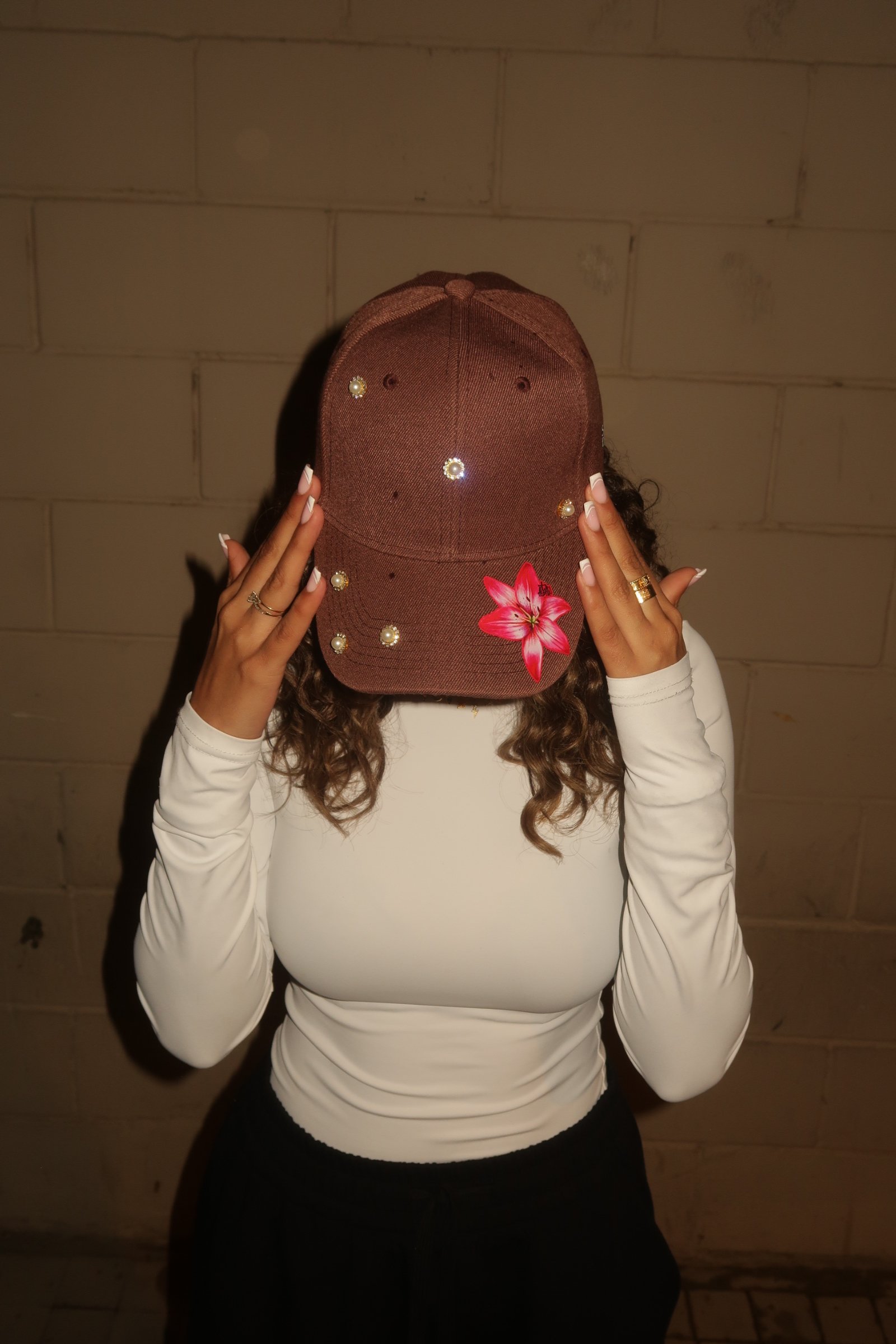 Lily cap - صورة 1
