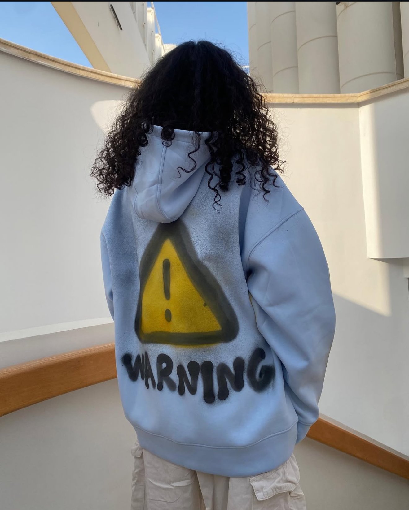 Warning - صورة 3