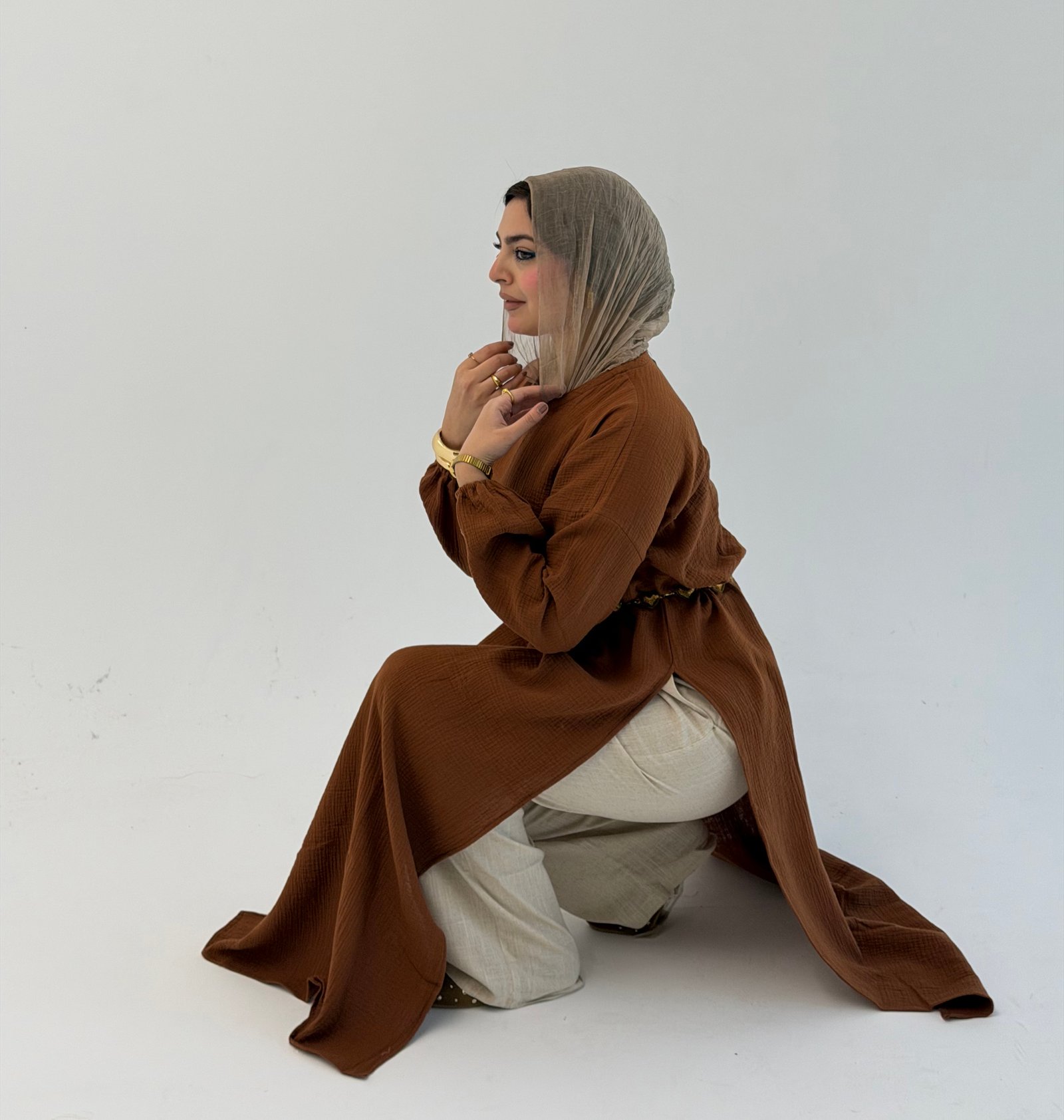 Side Slit Dress - صورة 3