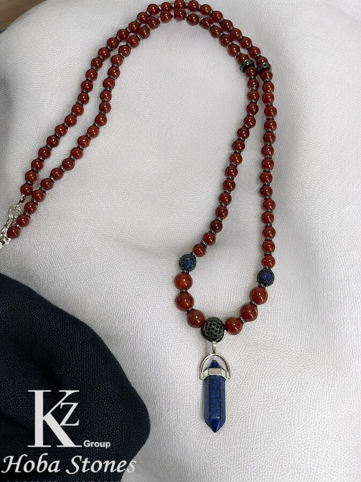 Red agate necklace with hematite separators and Lapis lazuli pendant - Image 2