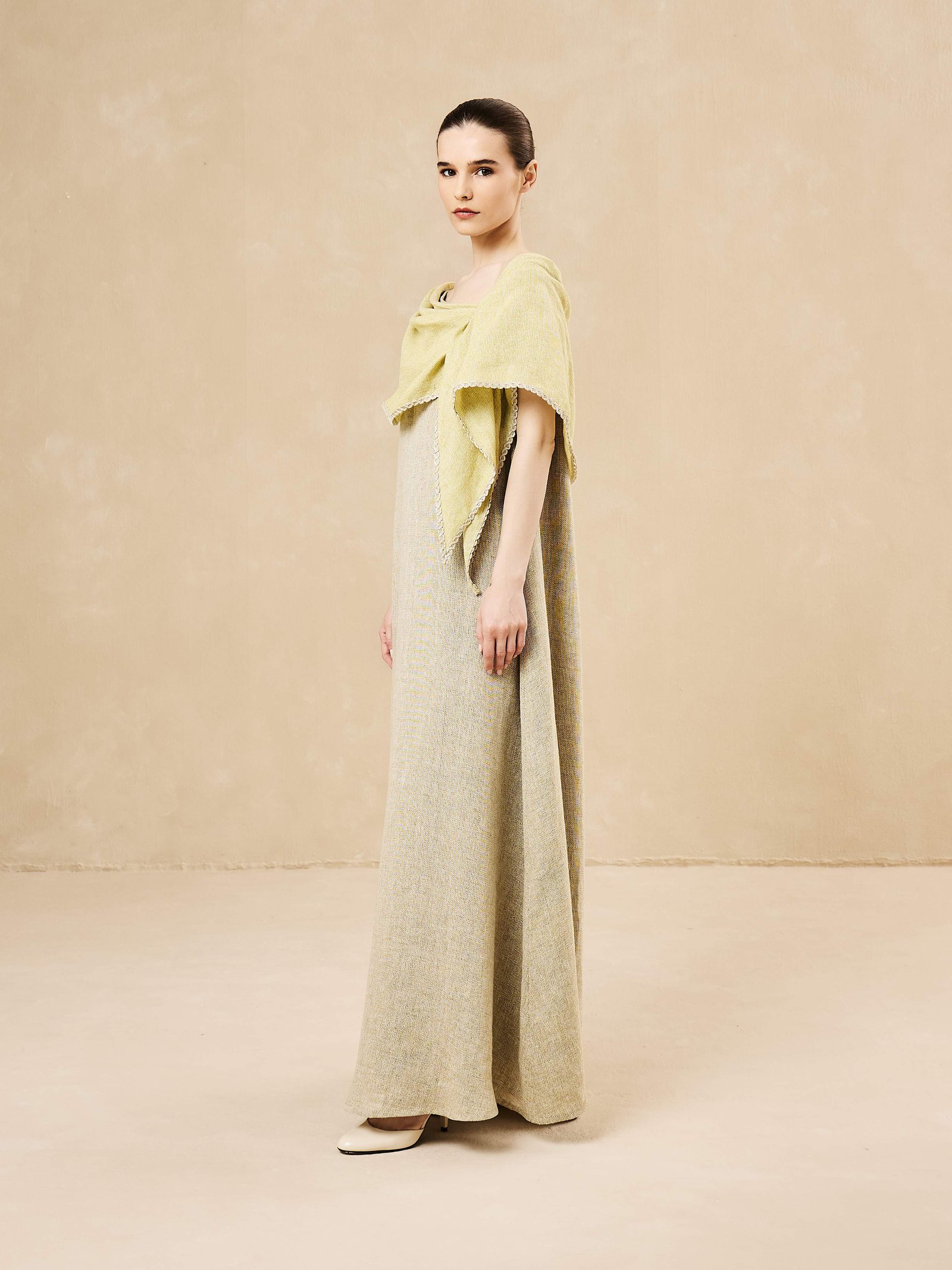 Dress with offshoulder scarf - Image 7
