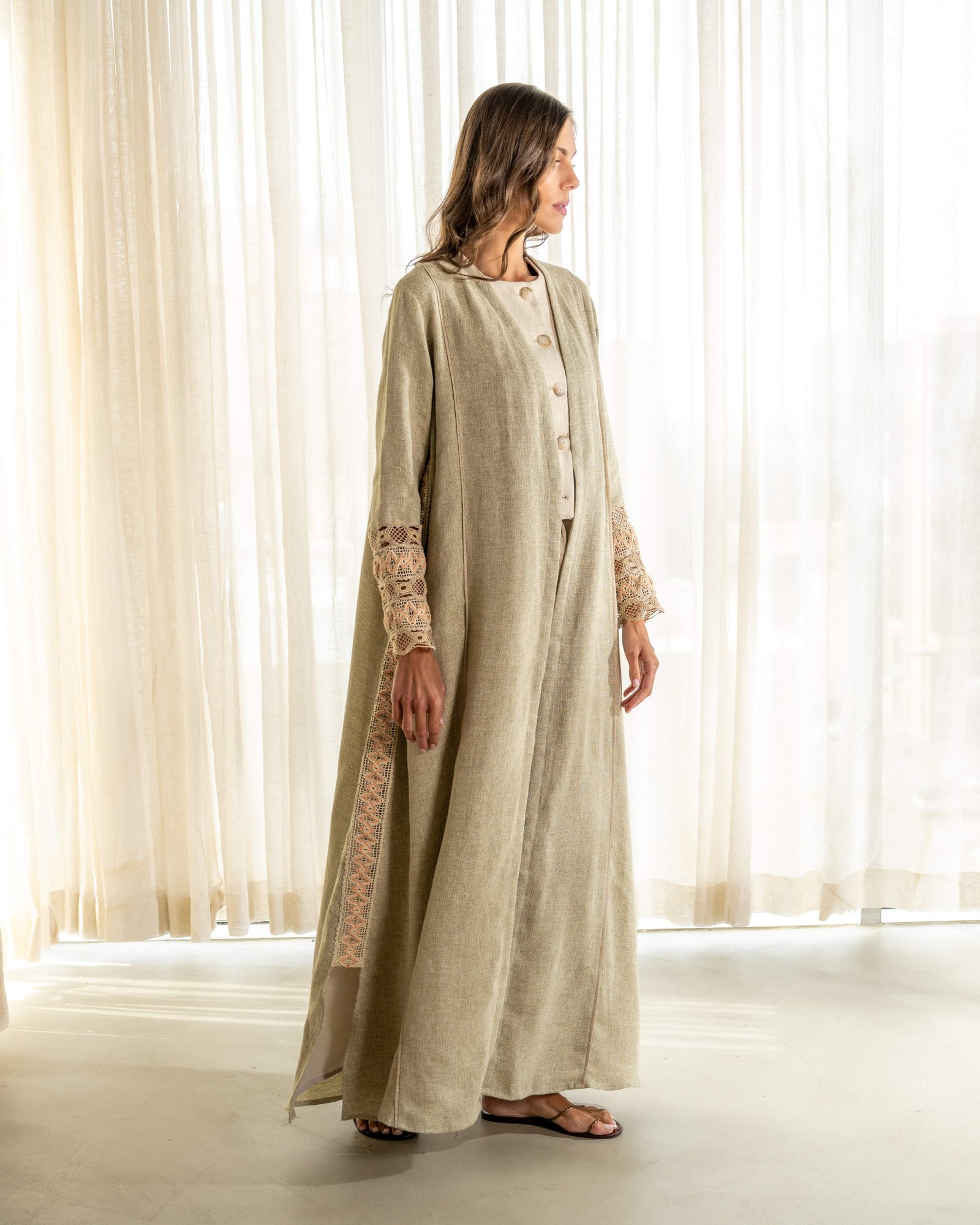 Abaya linen with lace and sleeve and side - Image 12