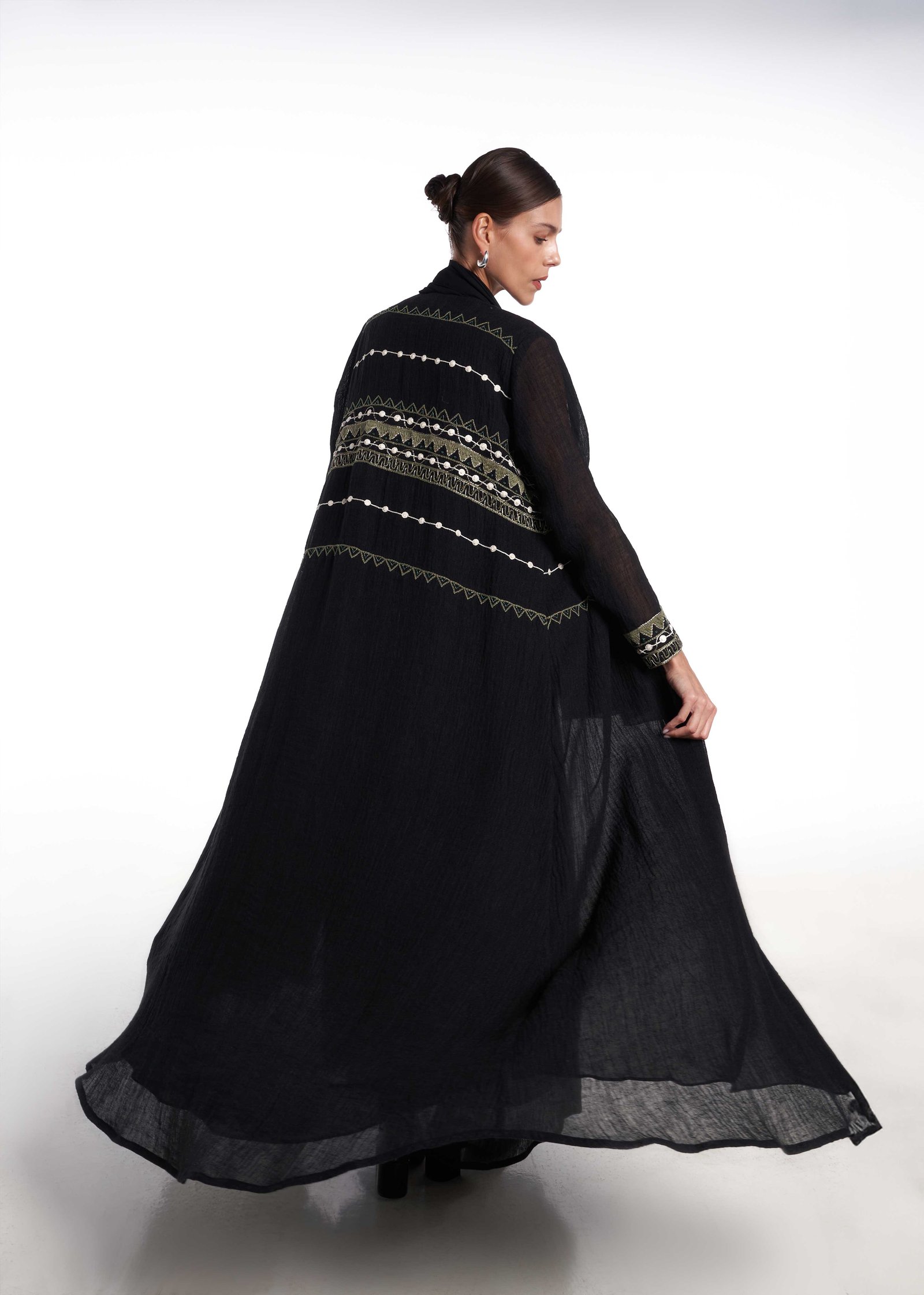 Heritage Embroidery Abaya - Image 3