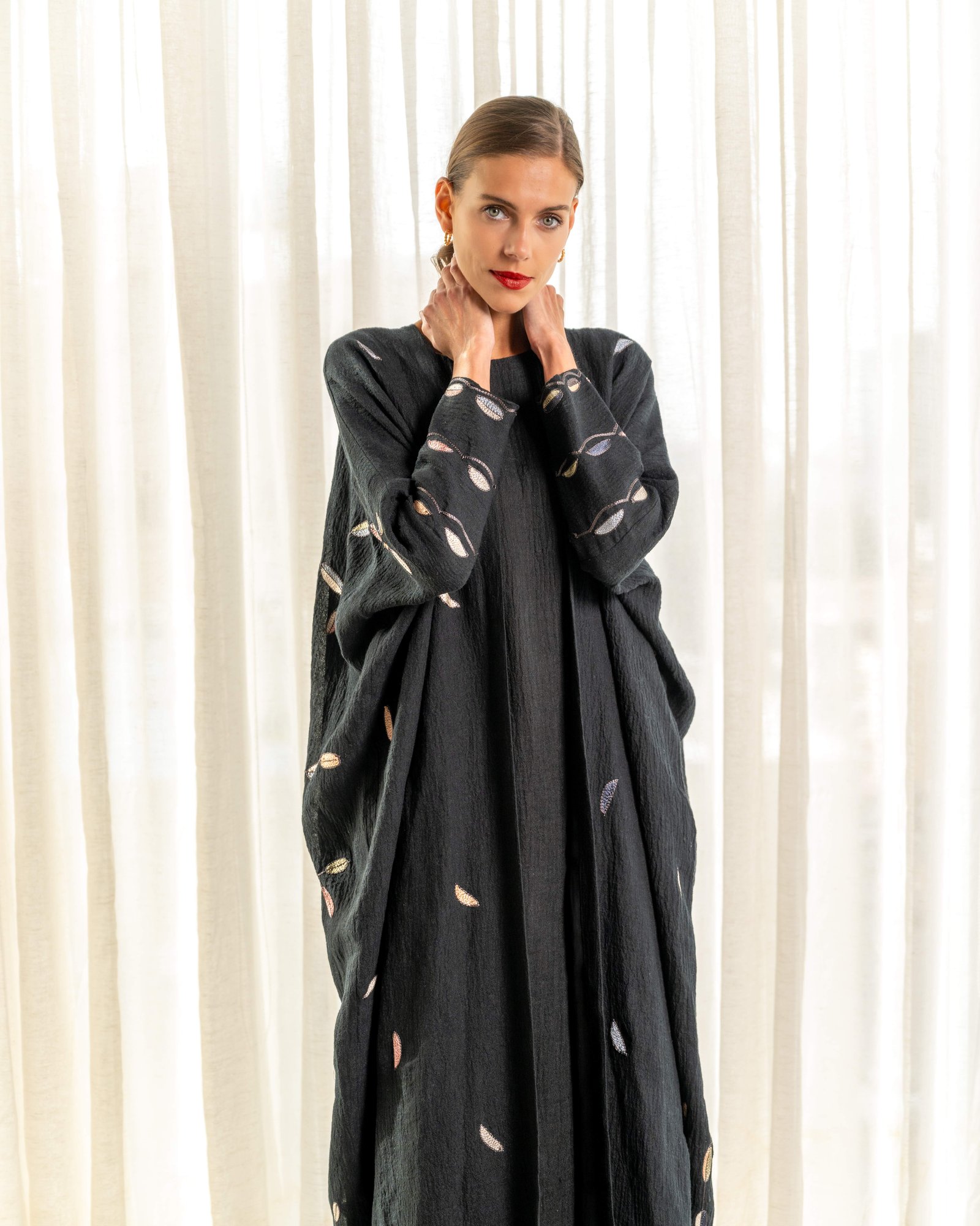 Linen Abaya with embroidery at the back - Image 8