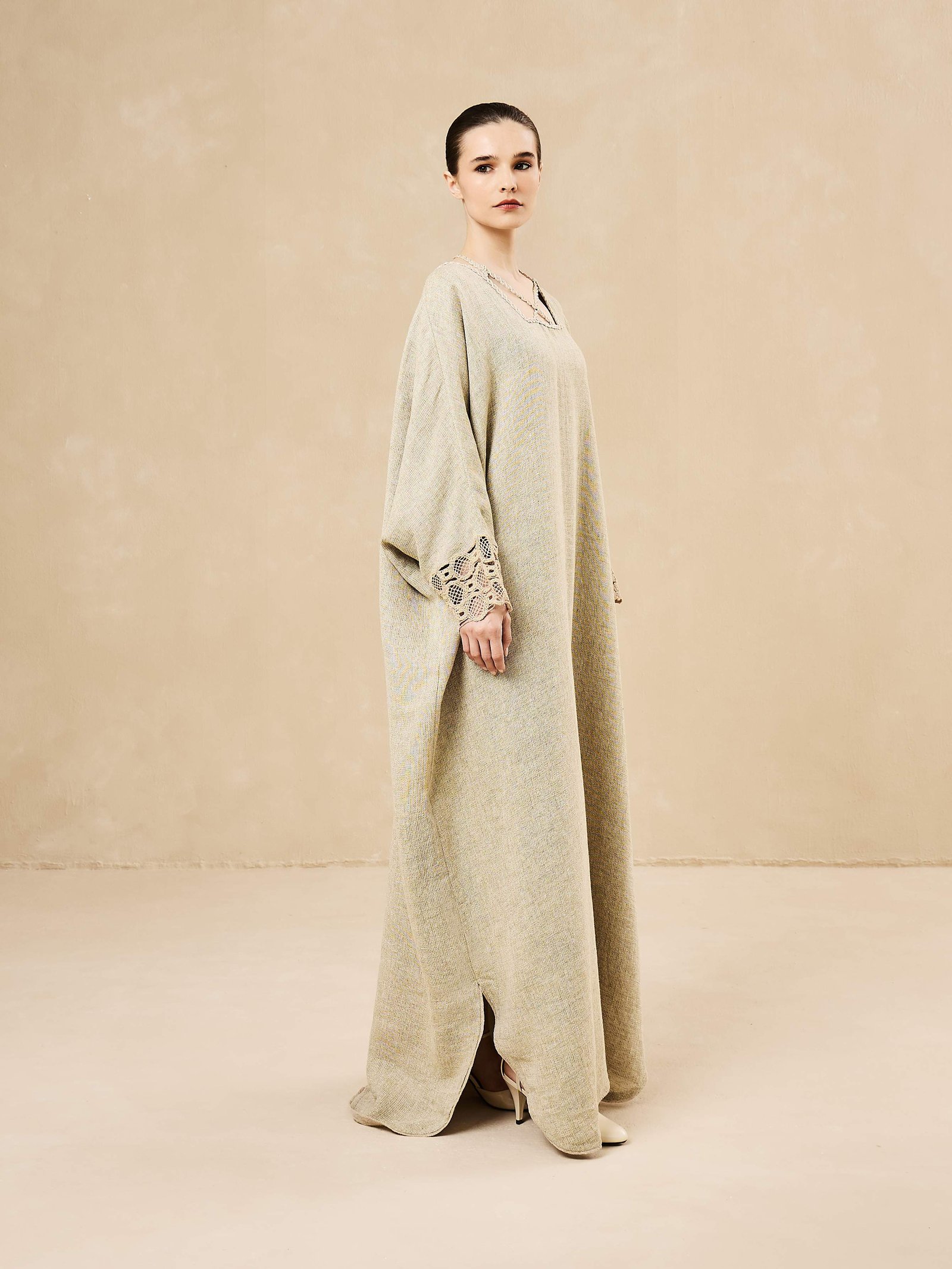 Thoub with details on sleeves - Image 1