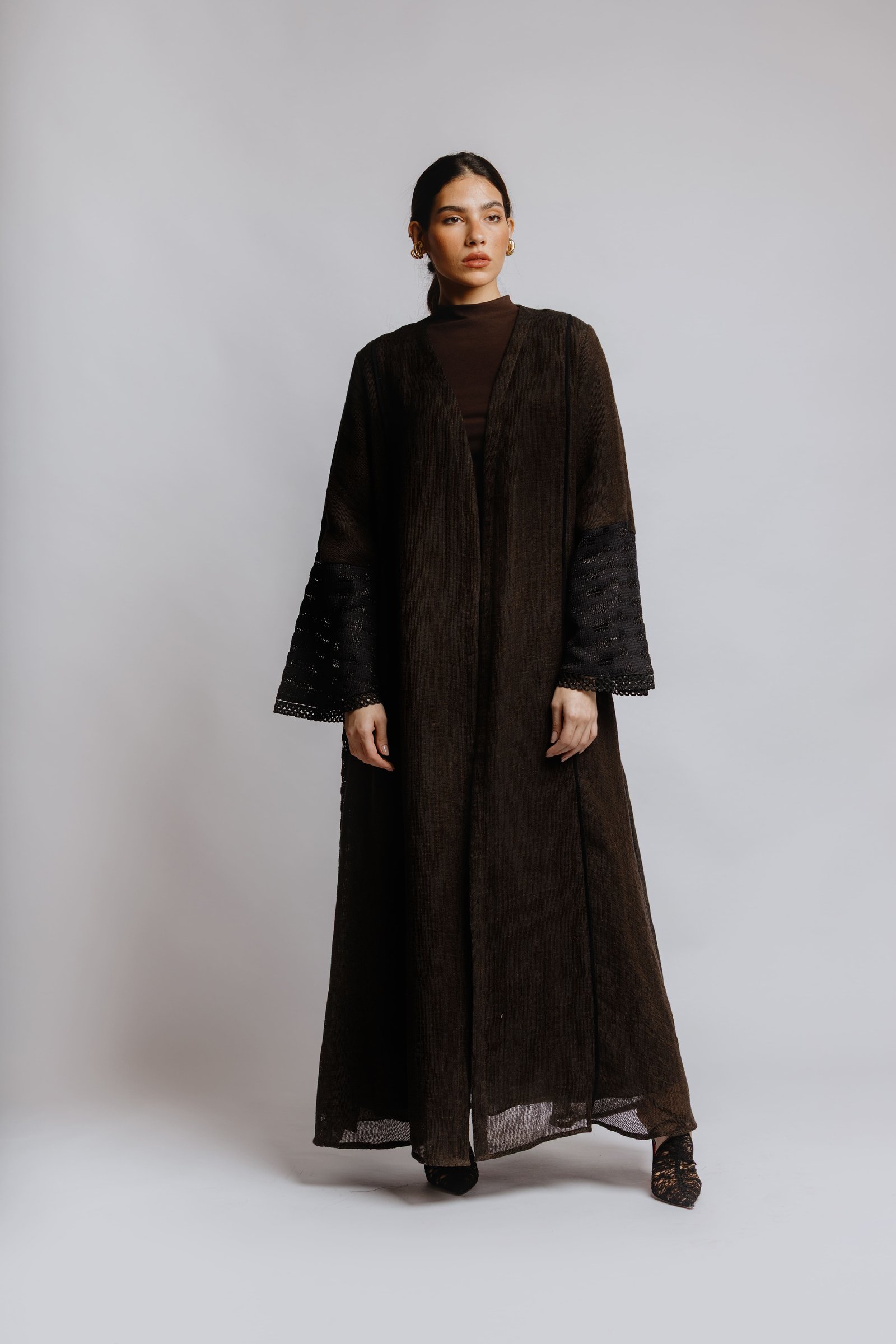 Brown linen abaya with crochet on sleeve - Image 5
