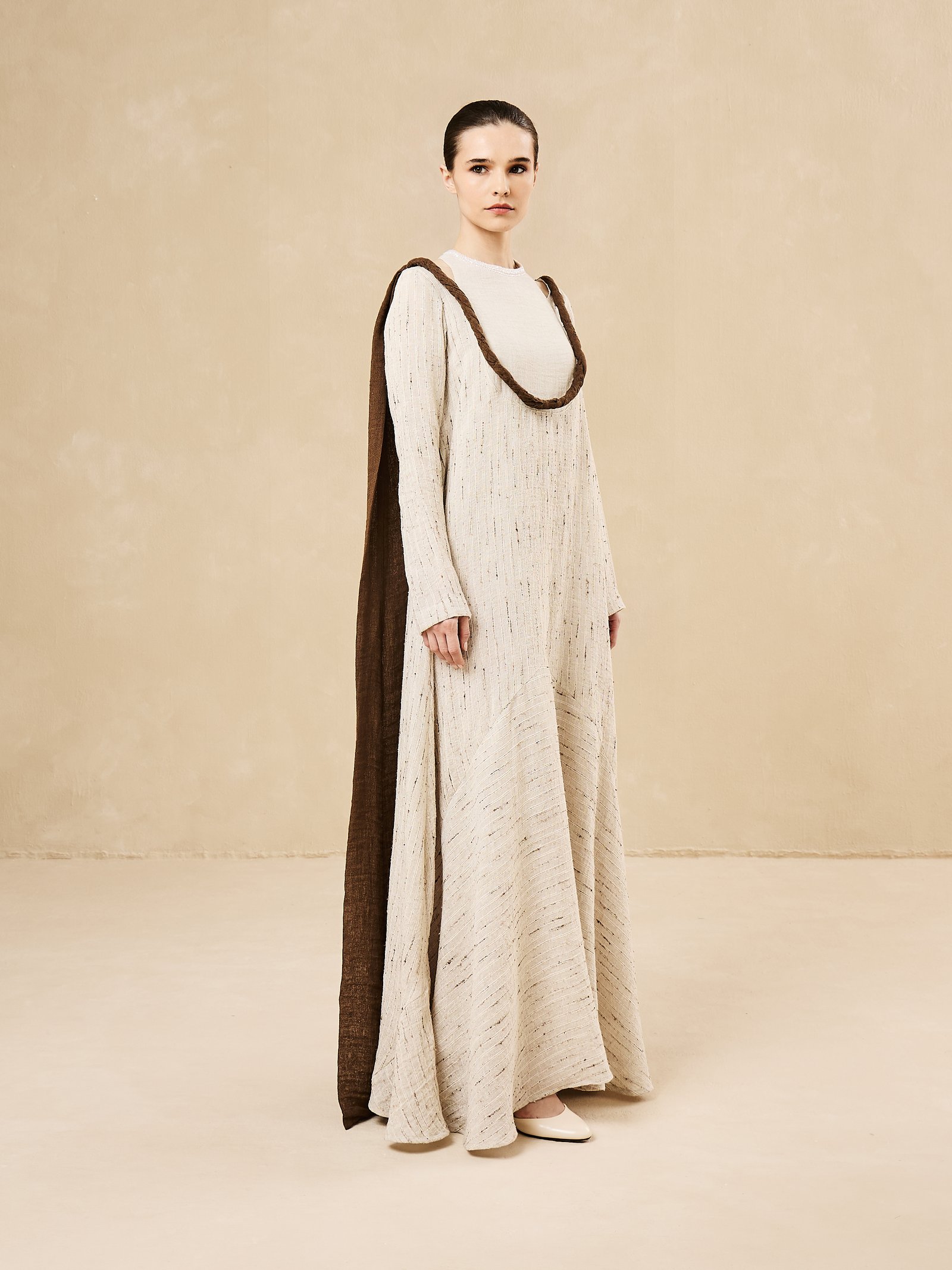 Dress with cape on back - Image 5