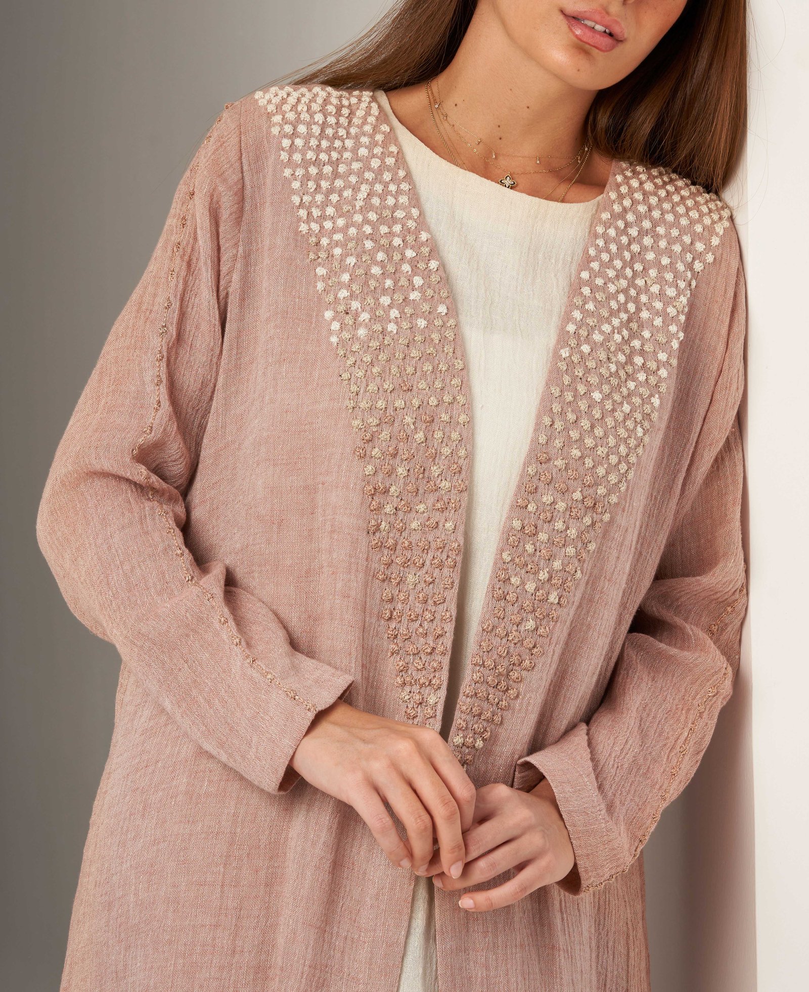 Linen Abaya With Embroidery On The Collar - Image 3