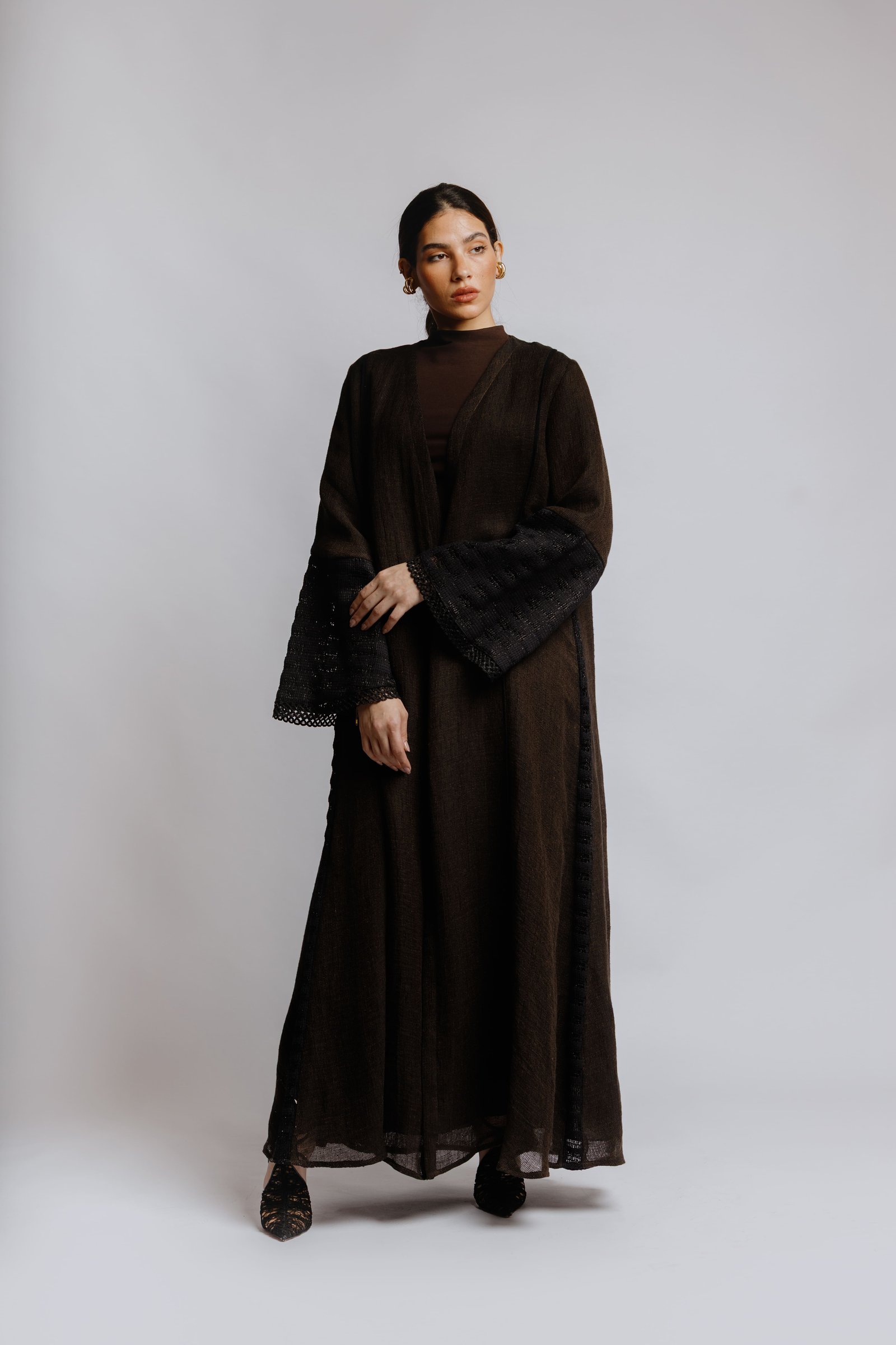 Brown linen abaya with crochet on sleeve - Image 7