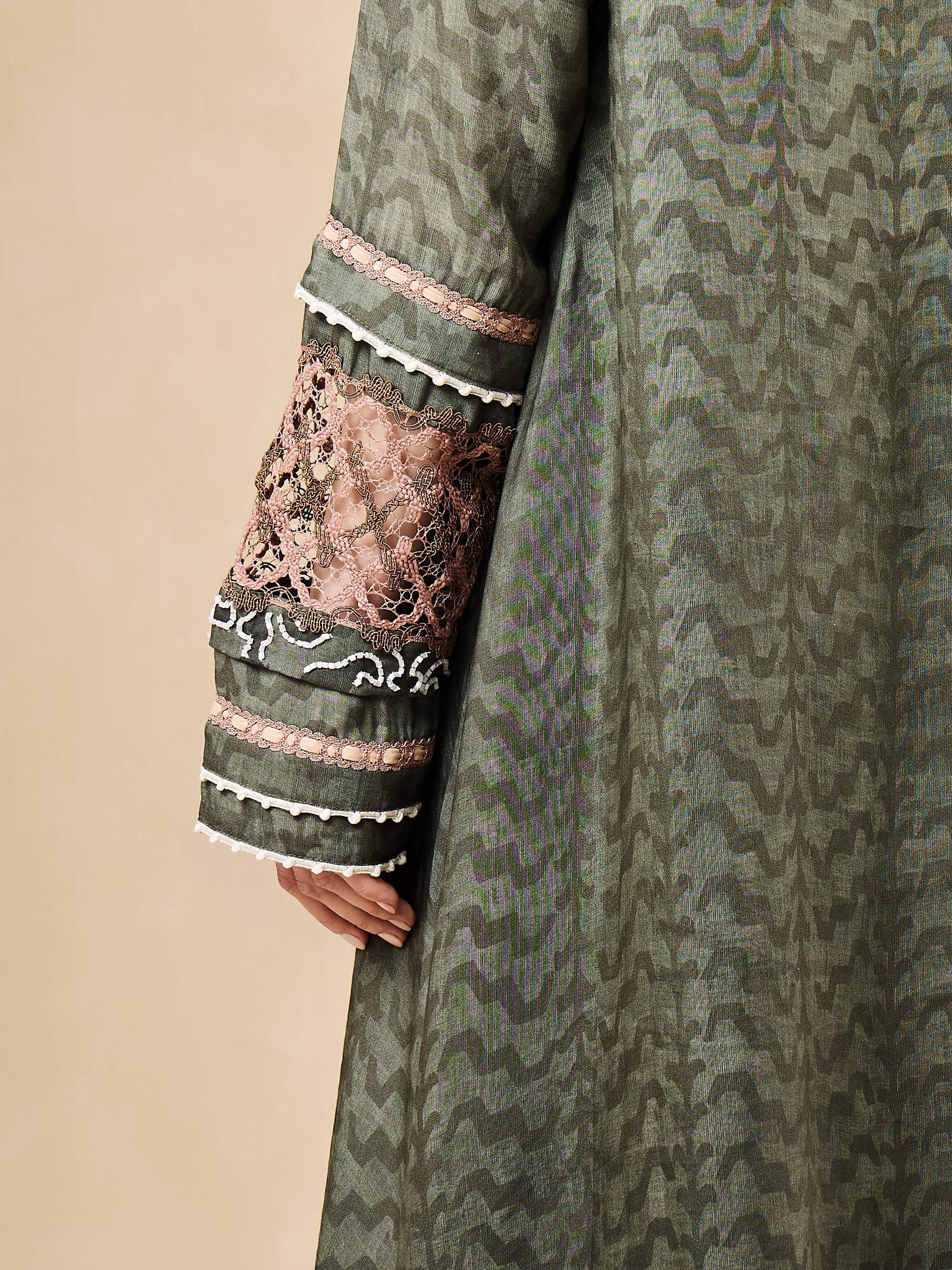 Printed long sleeve dress - Image 8
