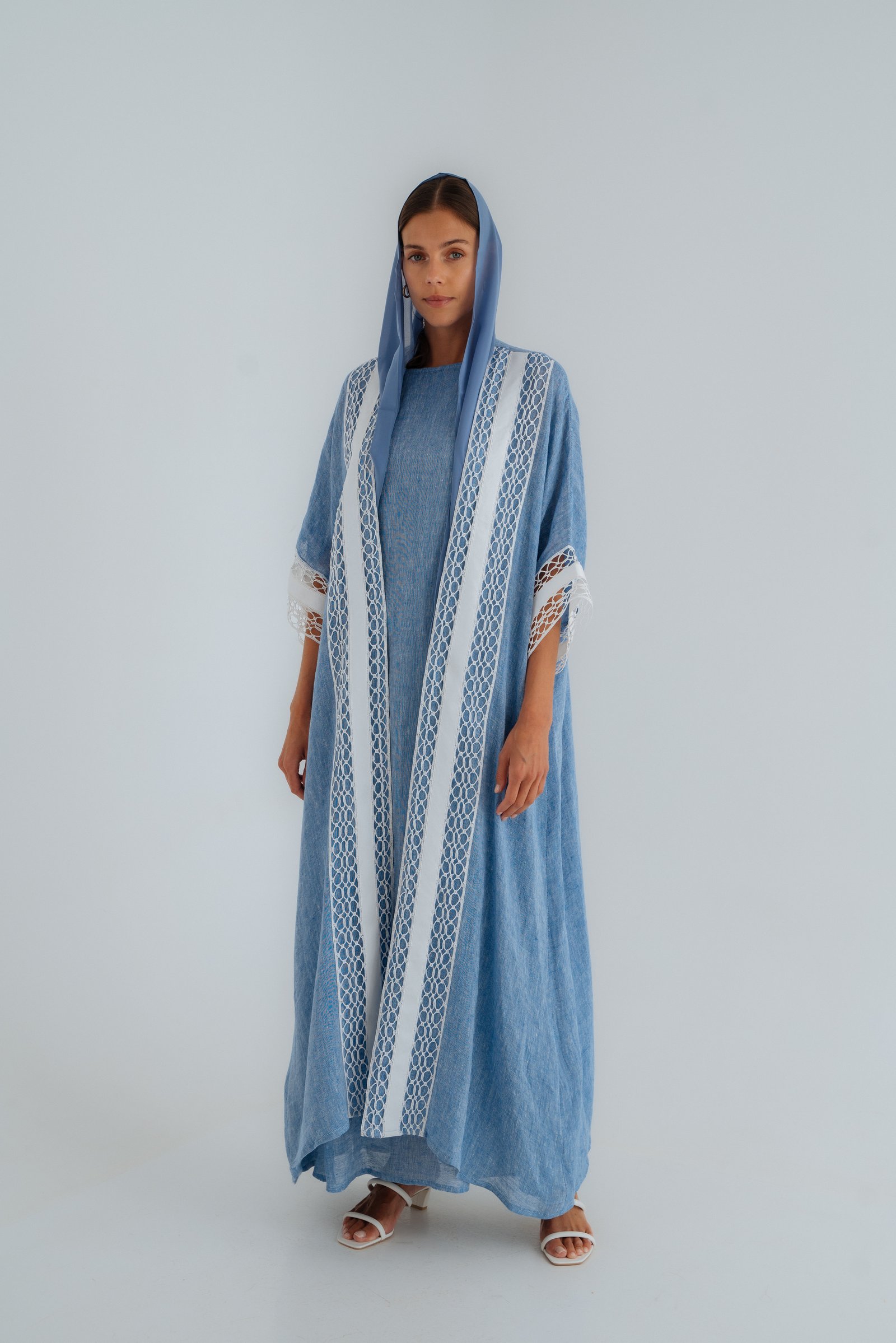 Set of Lace Abaya and Dress - Image 4