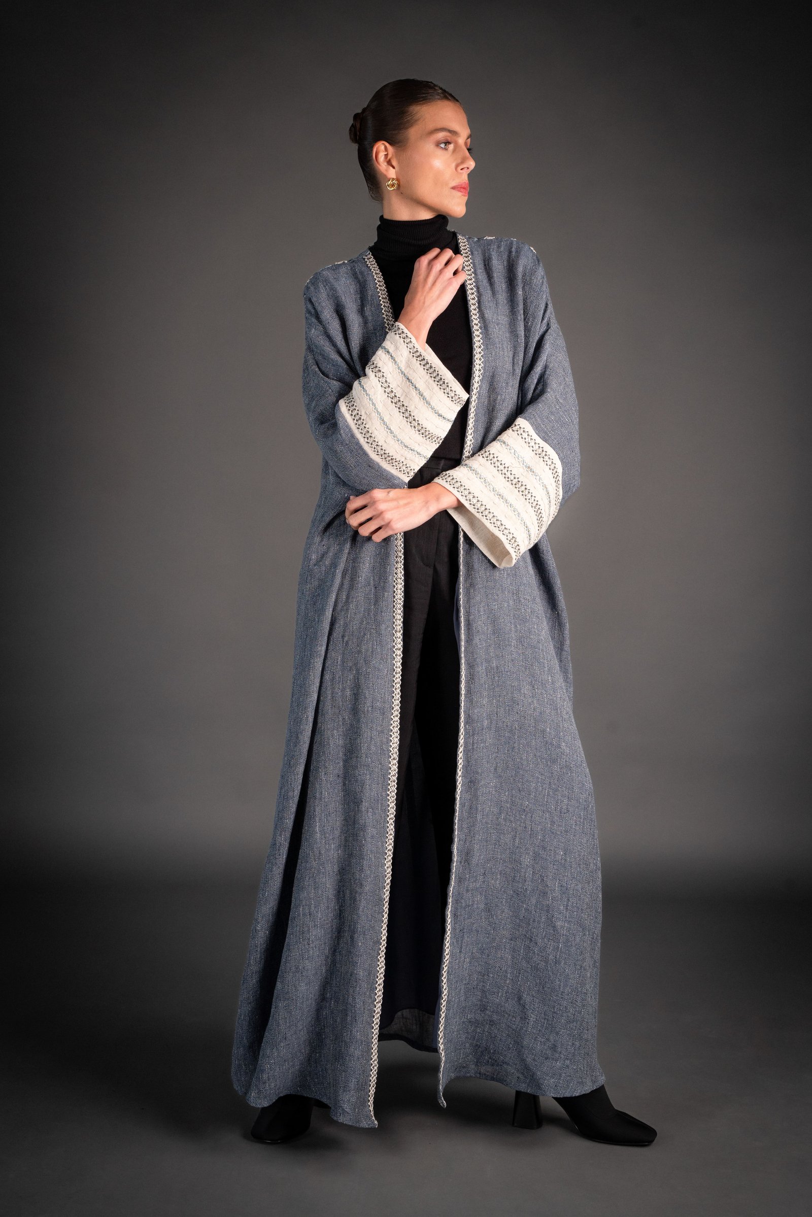 Bisht embroidery on the back and sleeve - Image 2