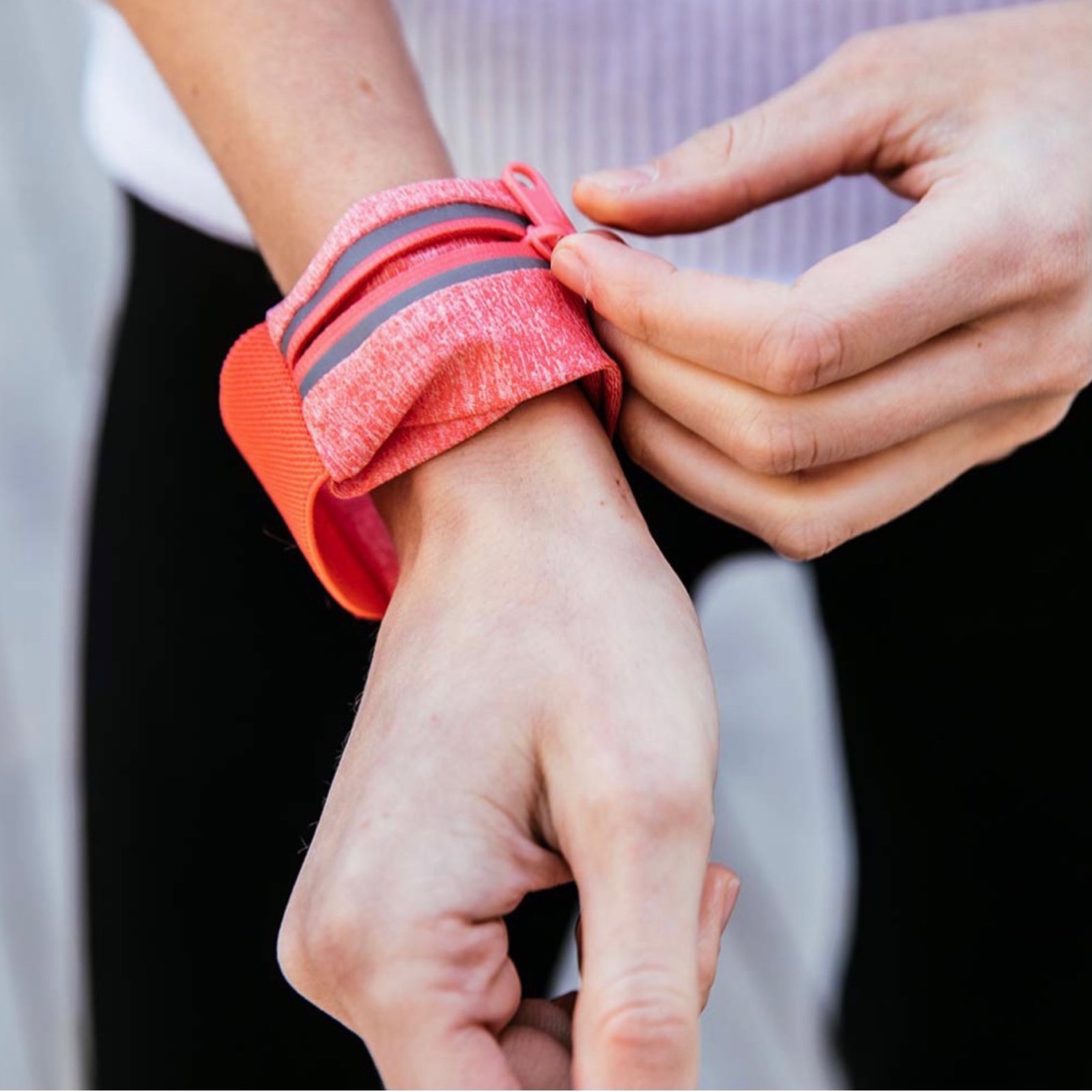 محفظة معصم fitwrist من FITKICKS - Image 12