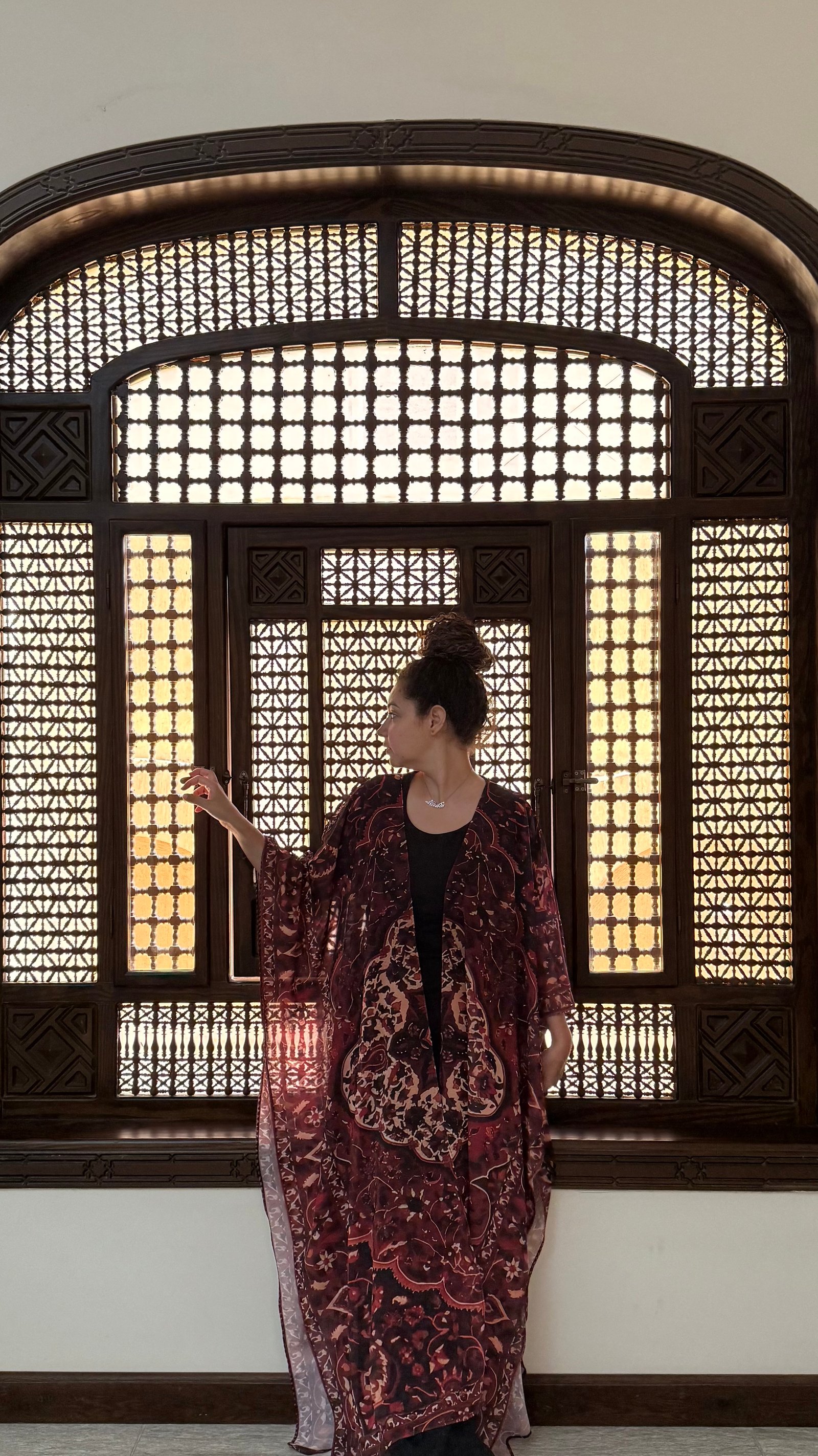 Wrapped in Rumi kimono - صورة 1