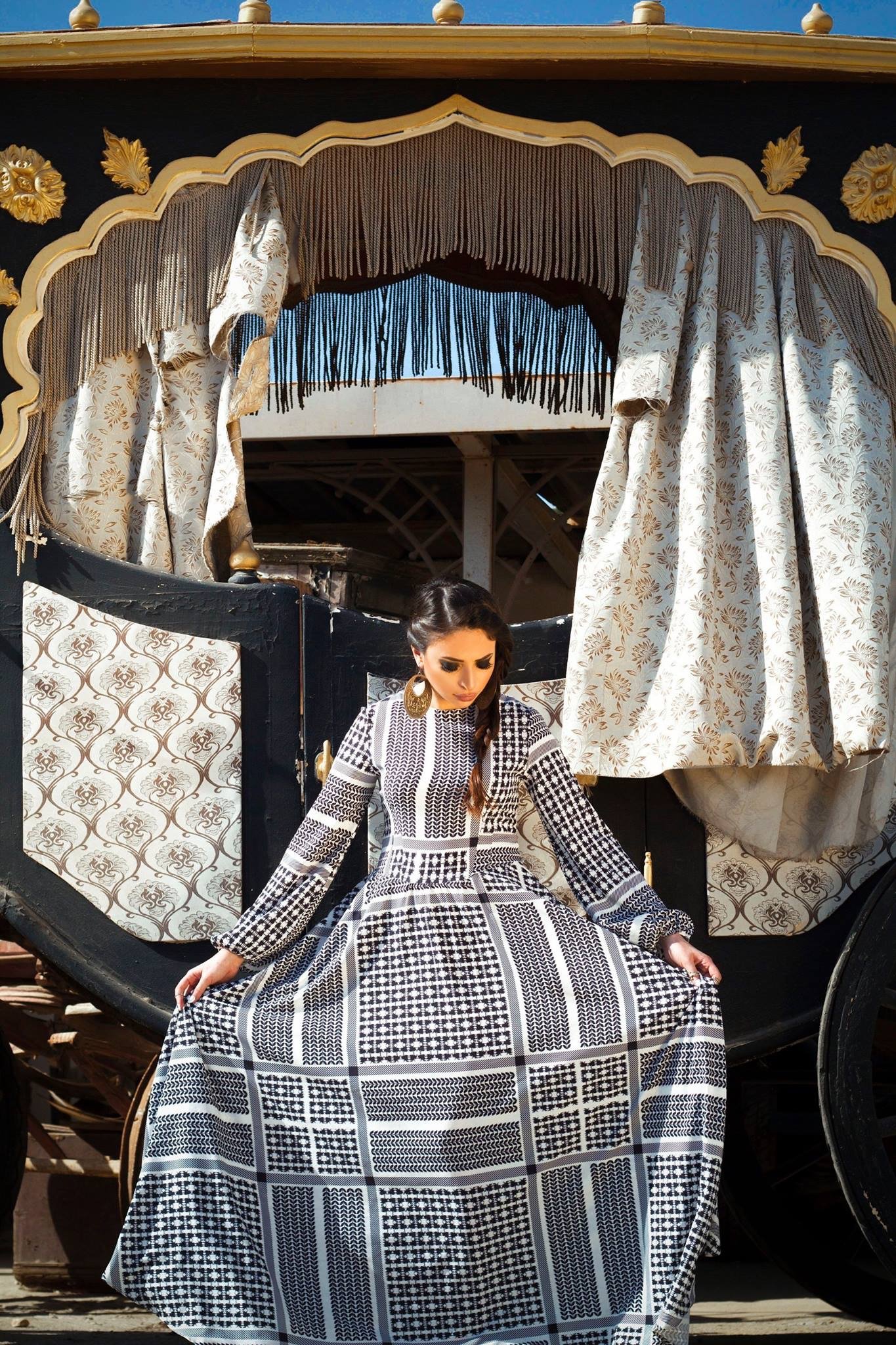 Palestinian keffiyeh Dress - صورة 2