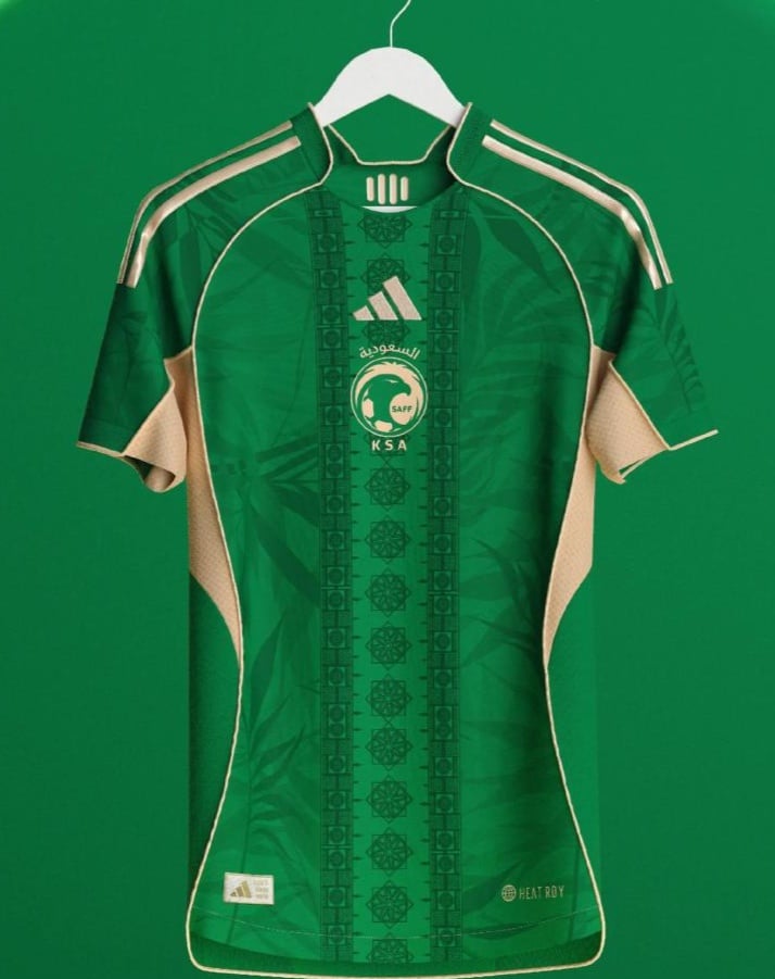 نسخة من تشرت المنتخب السعودي  - صورة 1