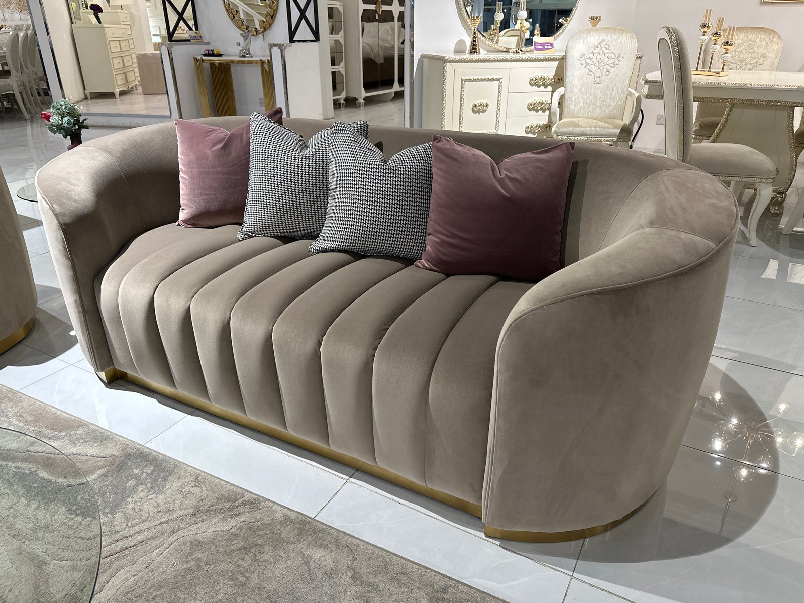 طقم كنب مودرن انيق  - Image 4