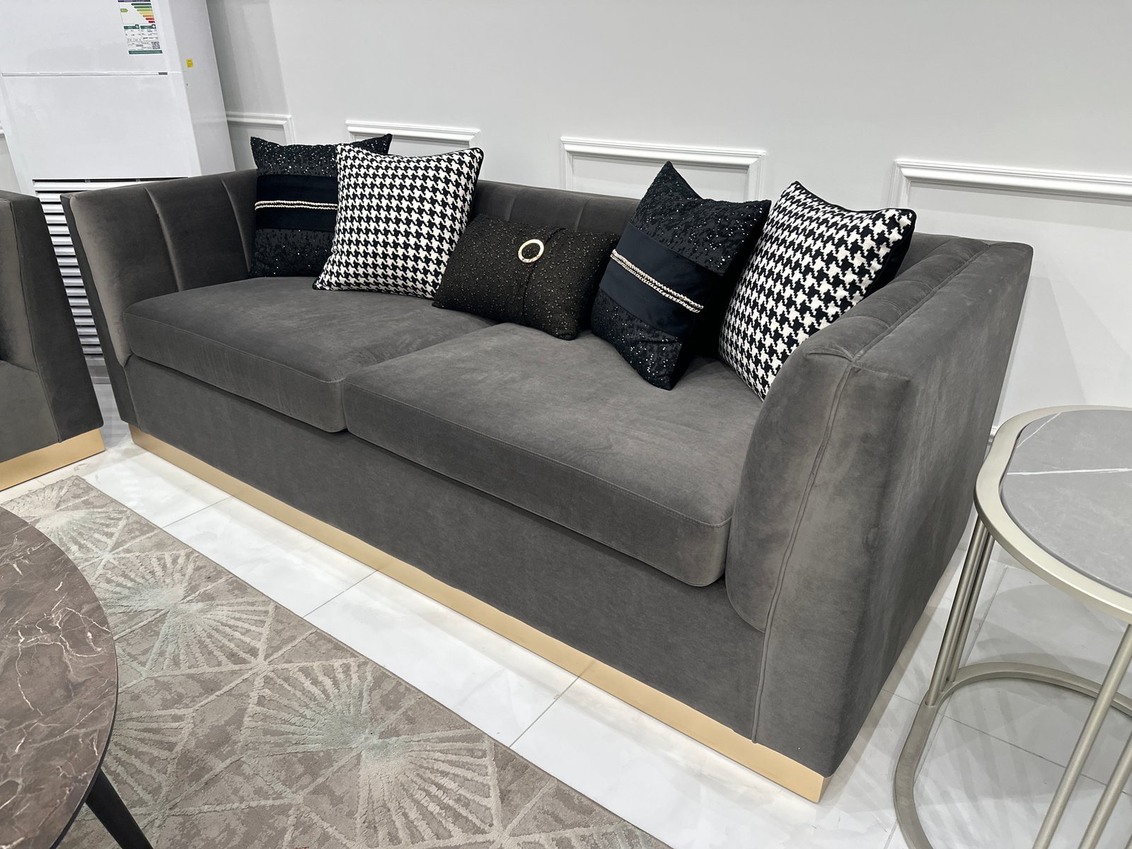 طقم كنب مودرن انيق  - Image 4