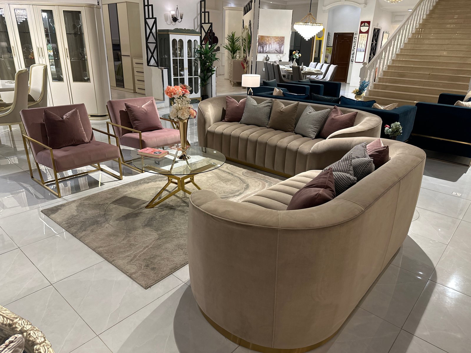 طقم كنب مودرن انيق  - Image 1
