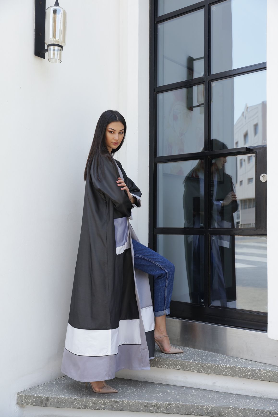 GREY TAFFETA ABAYA - Image 3