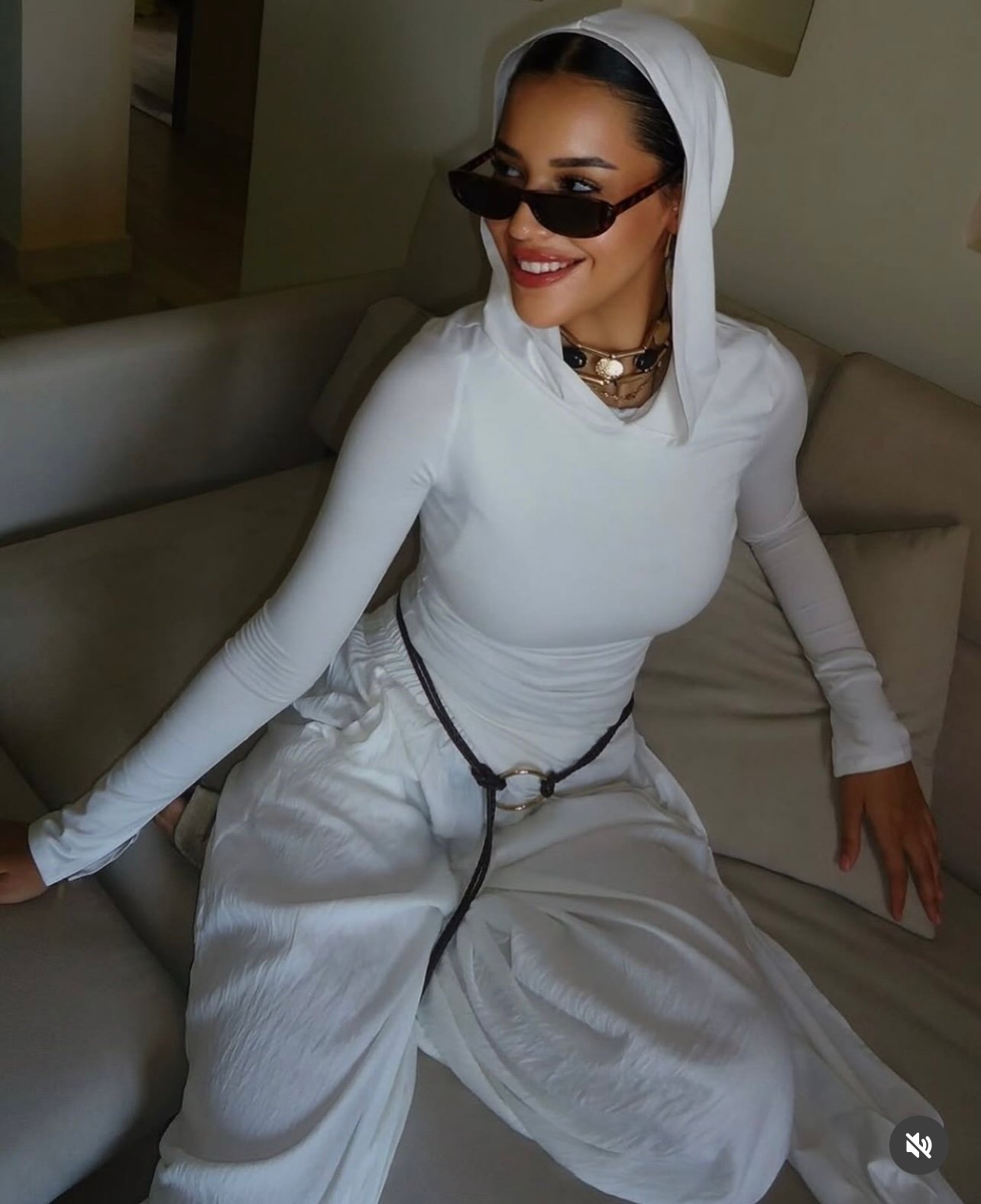 White linen pants  - Image 2