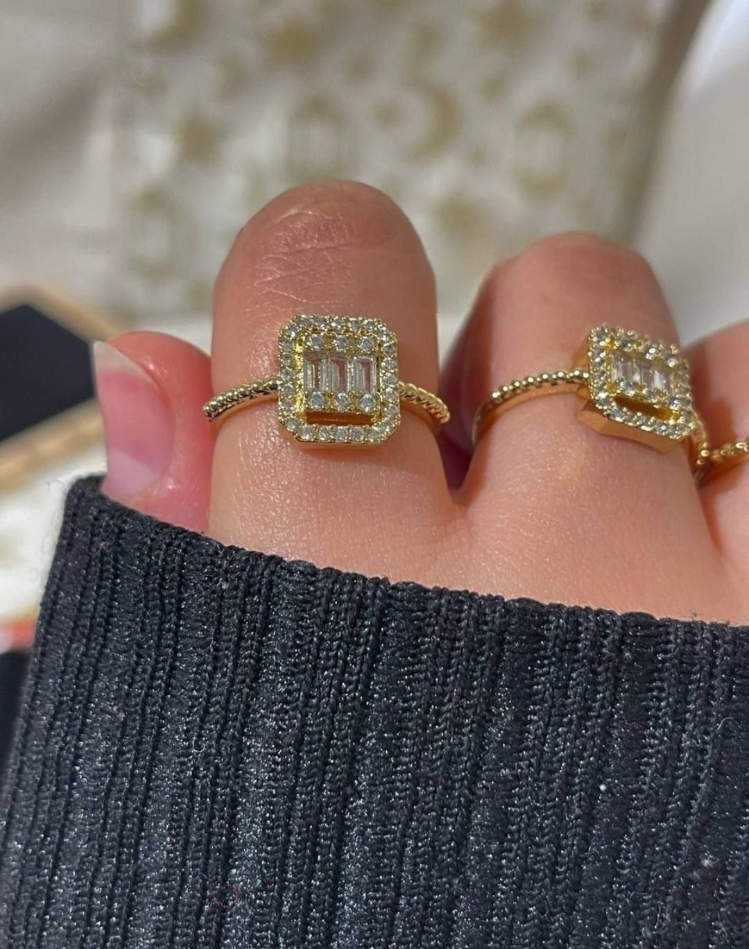 Gold Square Ring - صورة 1